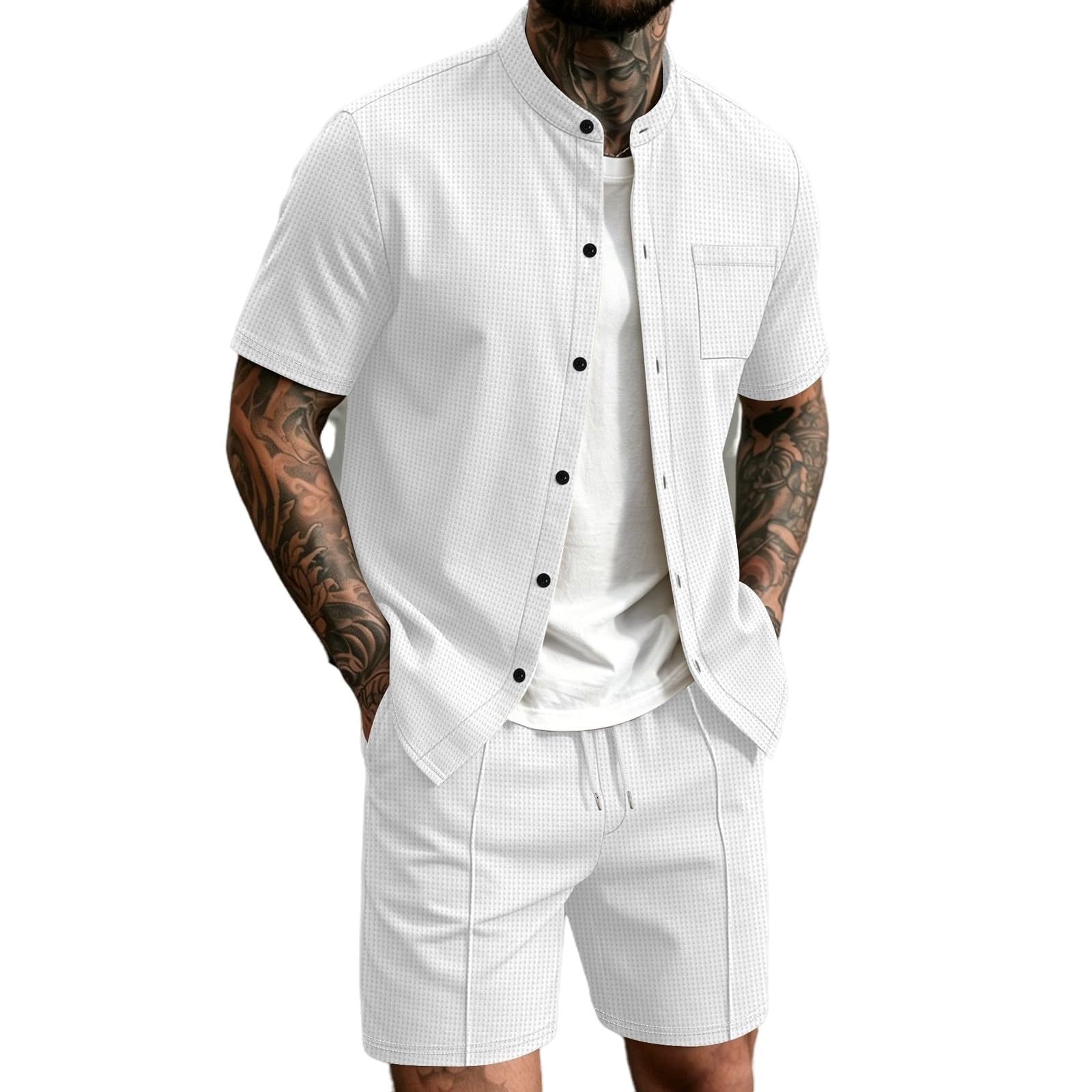Completo da uomo in 2 pezzi con camicie testurizzate con bottoni e pantaloncini con coulisse in vita con tasca
