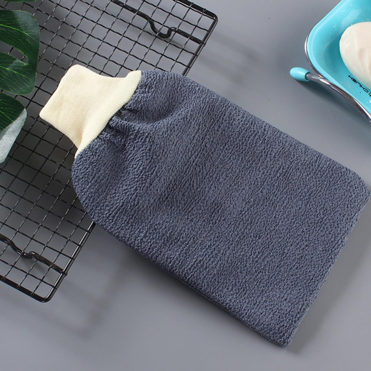 Cabilock 4pcs Double-sided Bathing Gloves Exfoliating Shower Cloth Thickened and Lightweight Body Scrub Towels for Gentle Skin Cleansing at Home or Travel Random Random Color