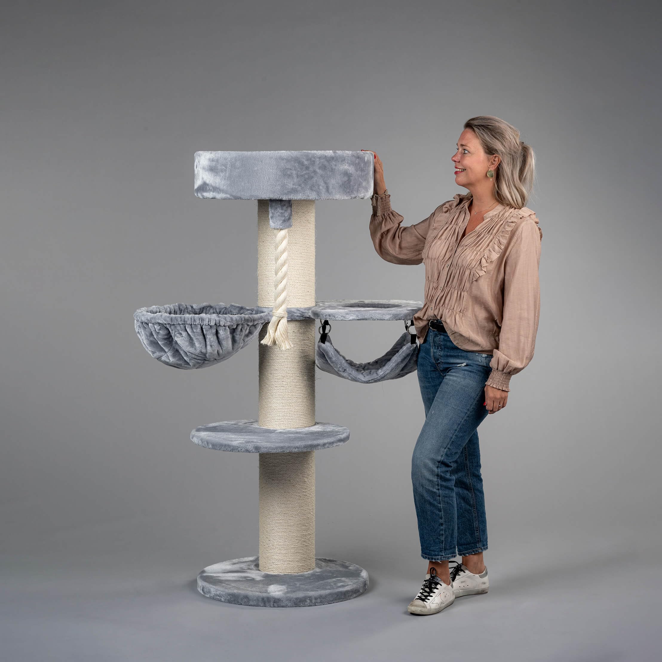 RHRQuality - Maine Coon Sleeper - XXL Stable Large Cat Scratching Post, Large Cat Tree for Maine Coon or Other Heavy Cats, Climbing Tree, Scratching Furniture, Thick Trunk (Crown-Plus, Light Grey)
