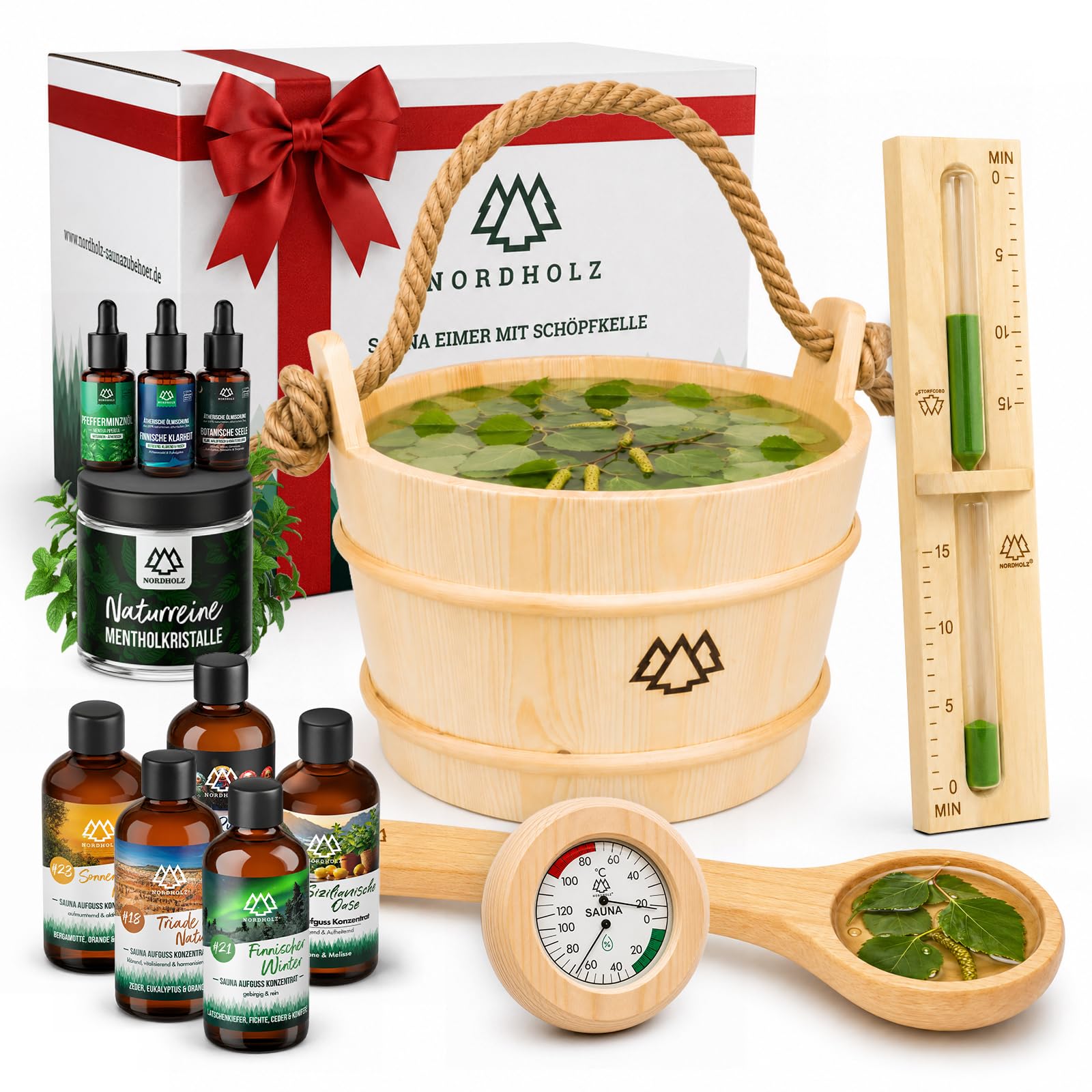 NORDHOLZ® Sauna Zubehör Set XXL [inkl. 5x100ml Sauna Aufgussmittel + 100g Mentholkristalle] Sauna Eimer mit Sauna Sanduhr & Sauna Hygrometer - Sauna Zubehör Geschenk + 3 Ätherische Öle je 15ml