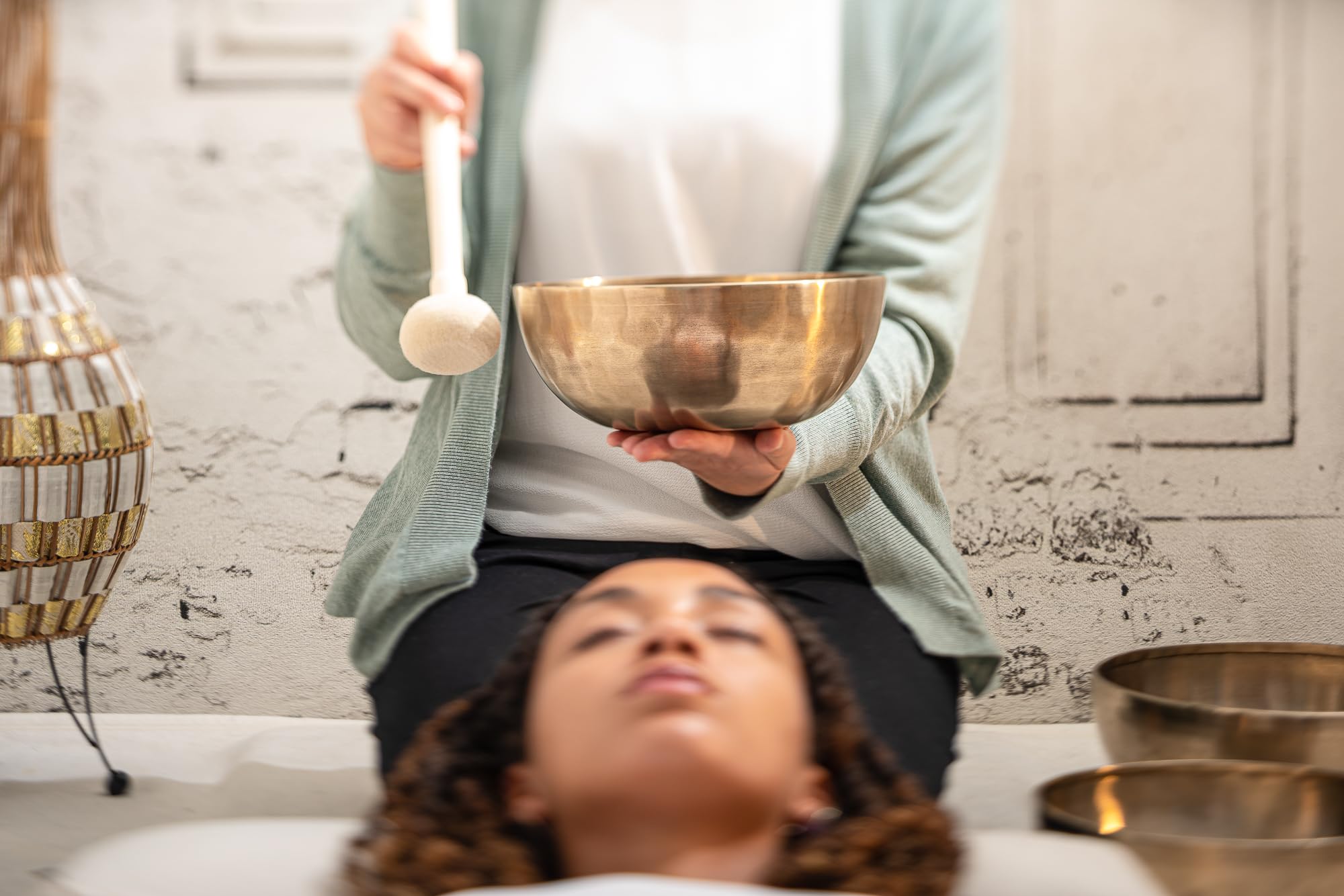 シンギングボウルとマレット Amazon | Ennbom クリスタルボウル シンギングボウル スエード