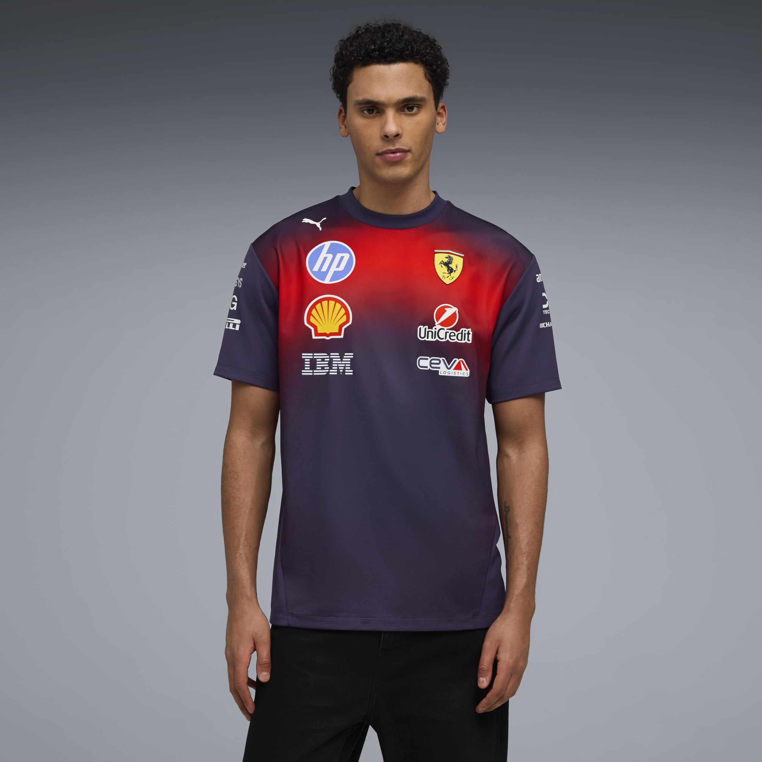 PUMA Scuderia Ferrari F1 2026 T-Shirt Team Special Edition China GP Uomo - Italian Plum