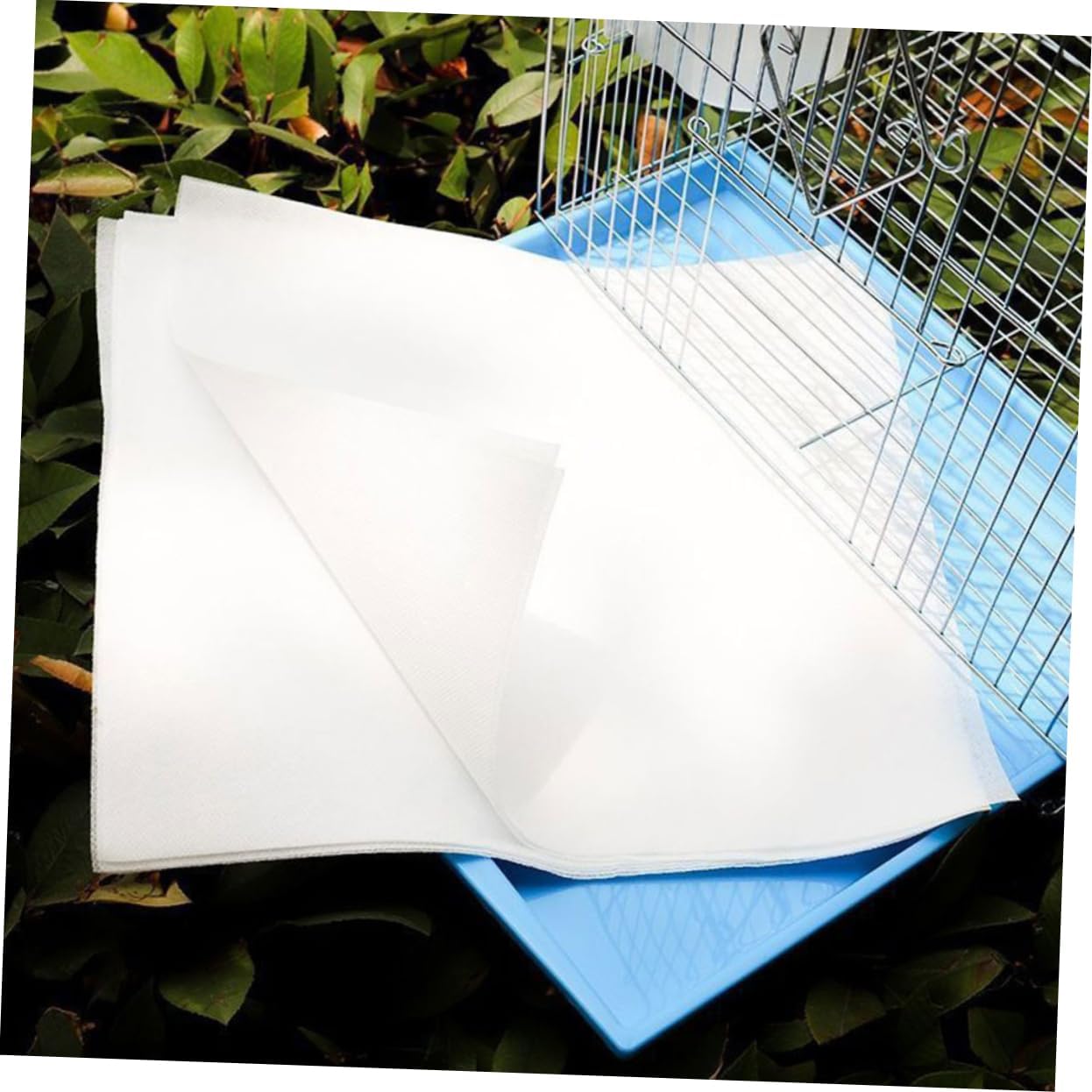 Toddmomy 100pcs Absorbent Disposable Bird Cage Liners Thick Paper Sheet Bedding for Parrots Cushion Pads for Various Bird Cages Safe and Versatile