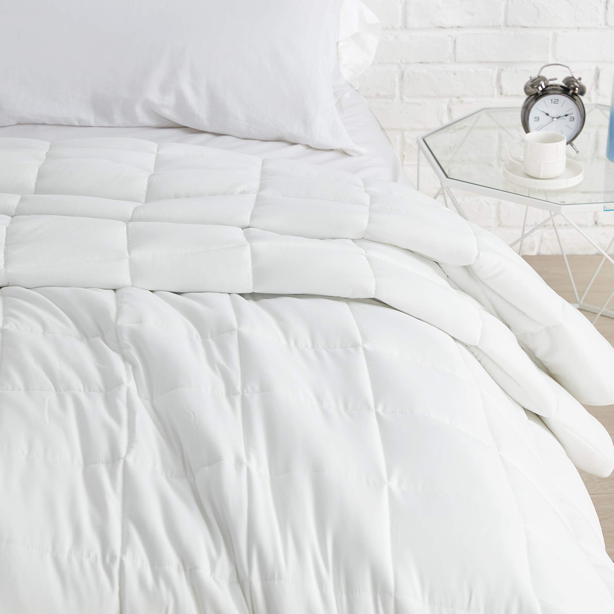 Byourbed Chommie - The Oversized Weighted Twin XL Comforter - White