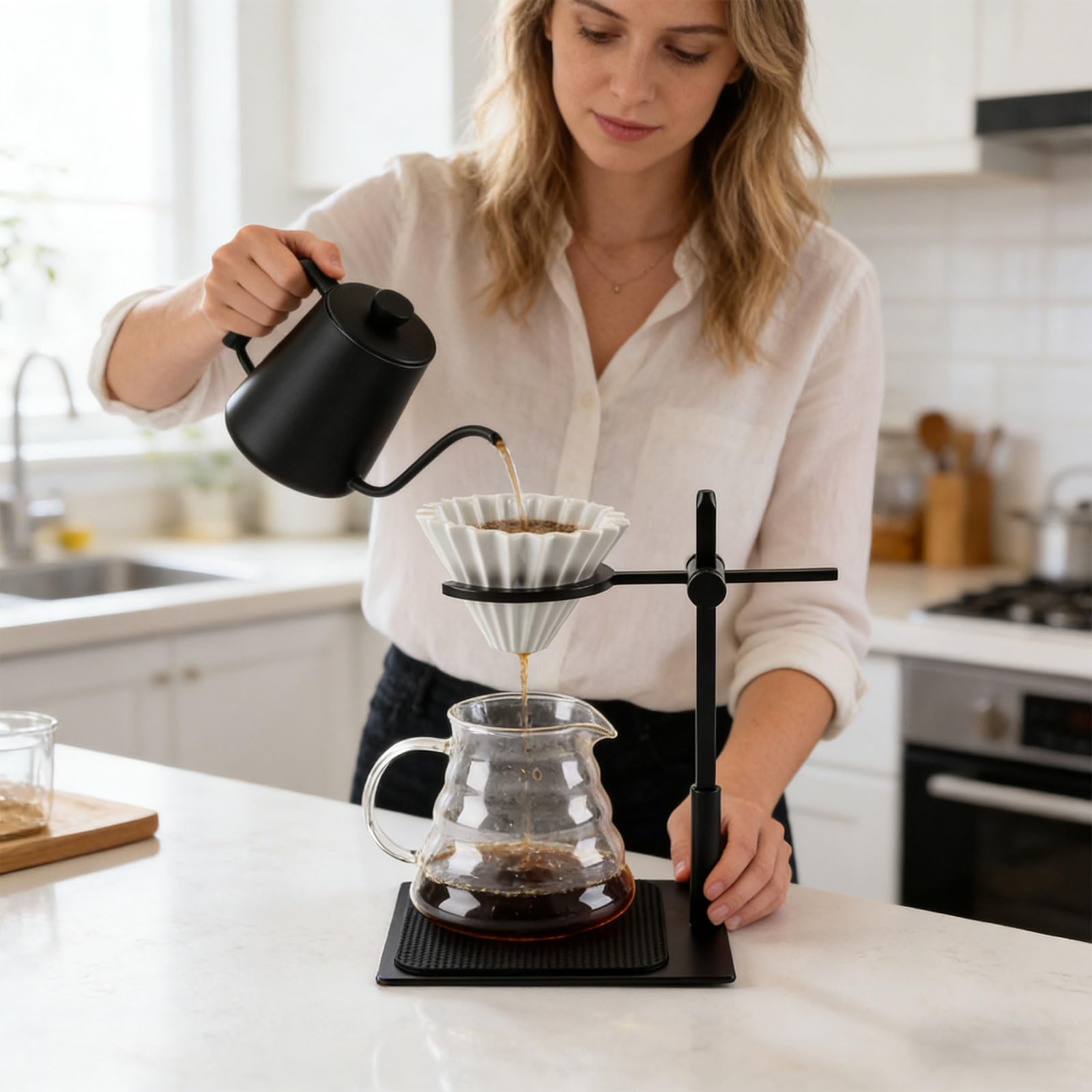 Soporte individualizado para cafetera de goteo de mano, soporte de aleación de aluminio fuerte, funciones con muchas máquinas de café de viaje para incluso soporte de café de aluminio resistente