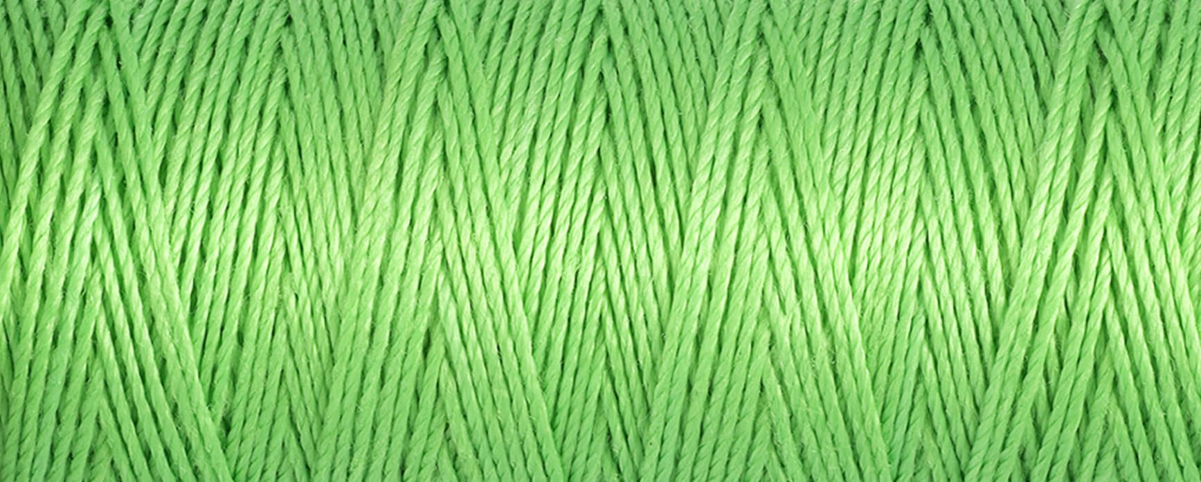 723878-153-1 Lime Gutermann R753 No.40 Silk Thread 30m x 1 reel