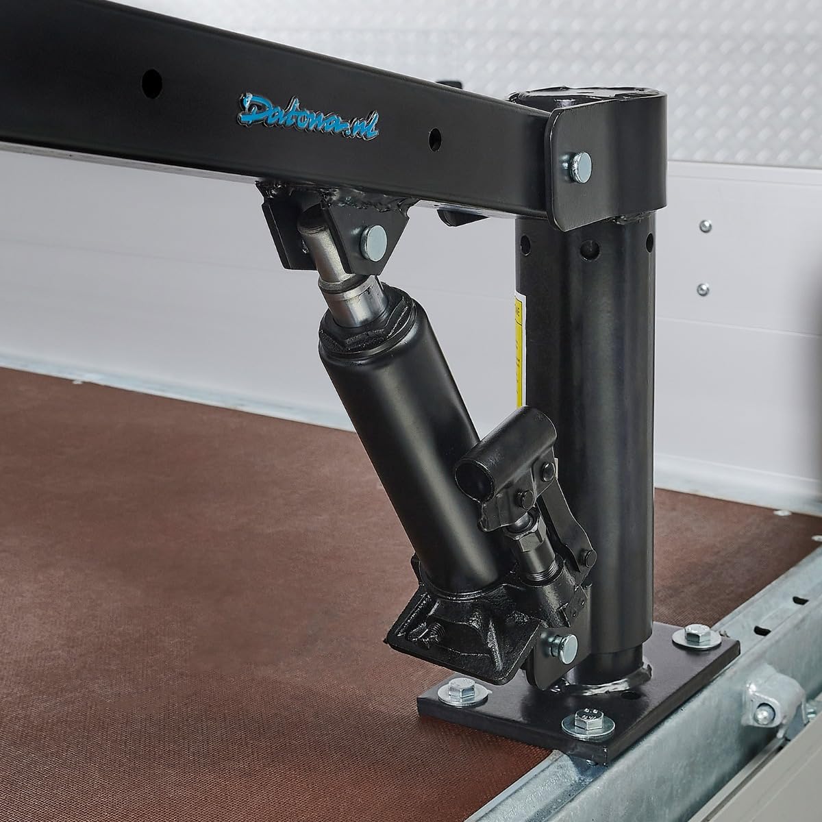 Datona - Hebebühne Auto Anhängerkran mit 360° Schwenkarm - teleskopierbarer Motorkran 135 cm Ausleger hydraulisch 4 Tragkraftstufen 225/270/315/450 kg Montagefuß schwarz