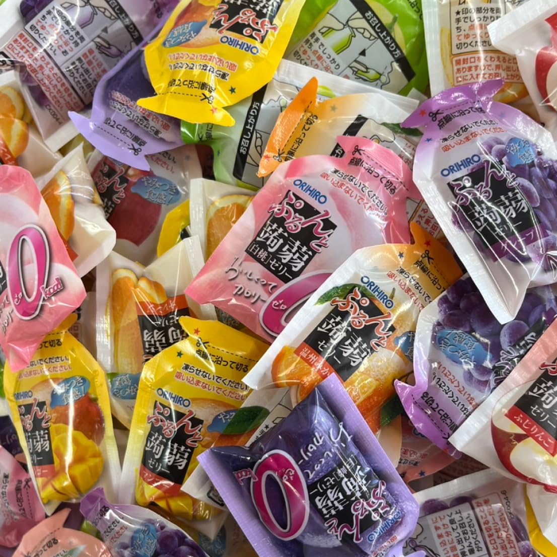 Amazon.co.jp: オリヒロ ぷるんと蒟蒻ゼリー 1400g 12種類 詰め合わせ