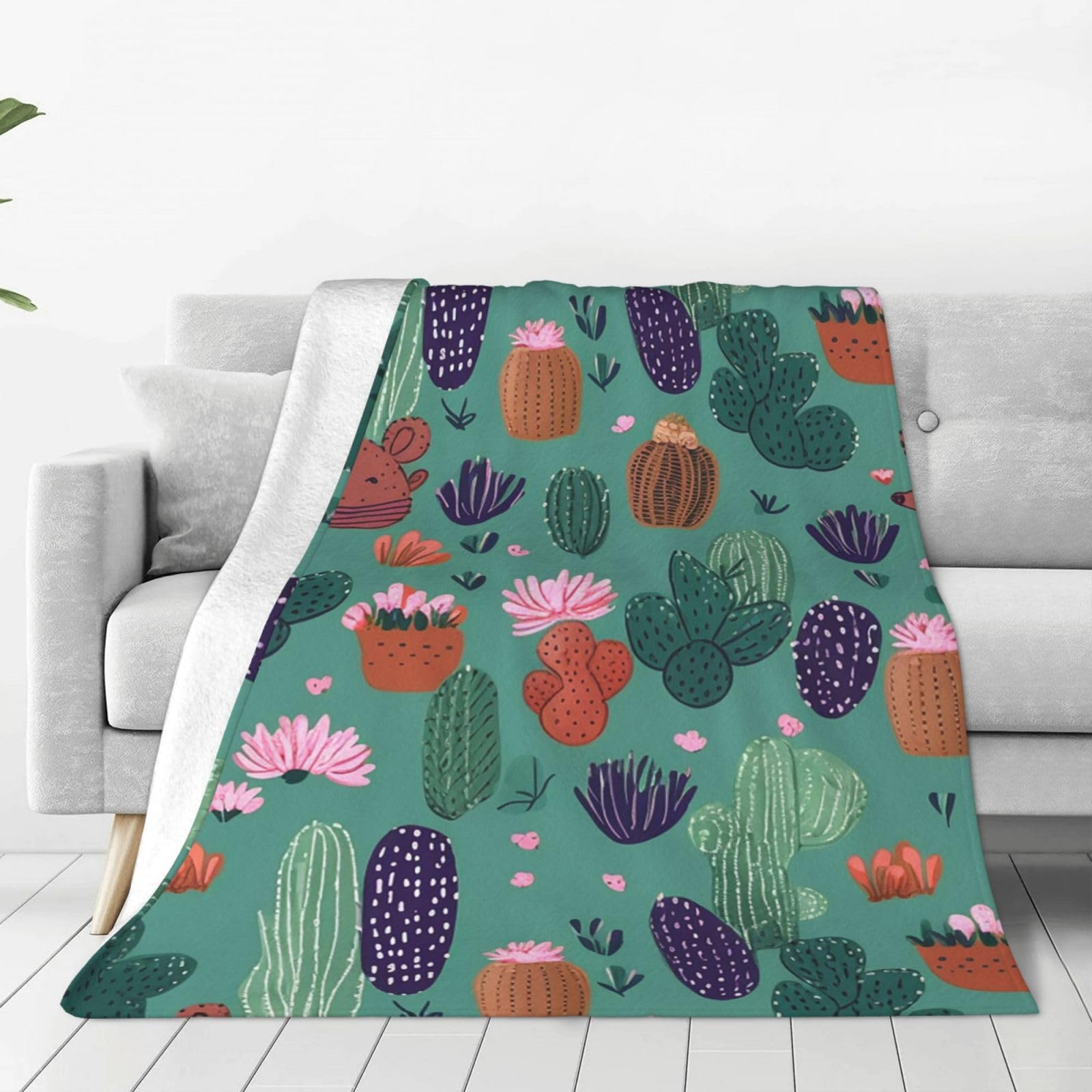 Cactus Pattern Throw Blanket for Couch, Plush Fuzzy Soft Flannel Blankets and Throws for Sofa, 50"x40" Bed Blankets for Travel Camping Chair, All Season Warm Fleece Blanket