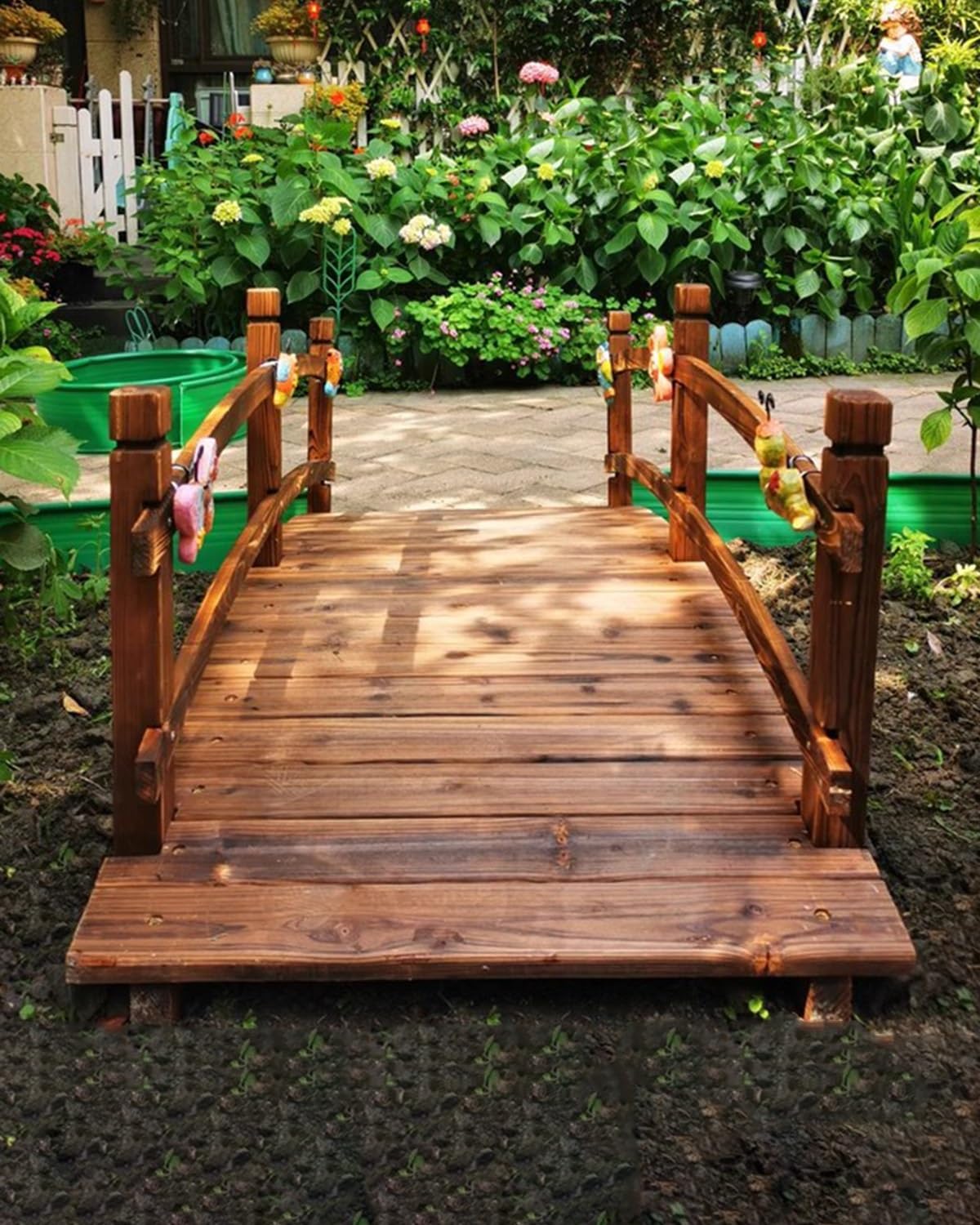 Ponte da giardino all'aperto, passaggio pedonale ad arco per prato e stagno, migliora la progettazione del paesaggio