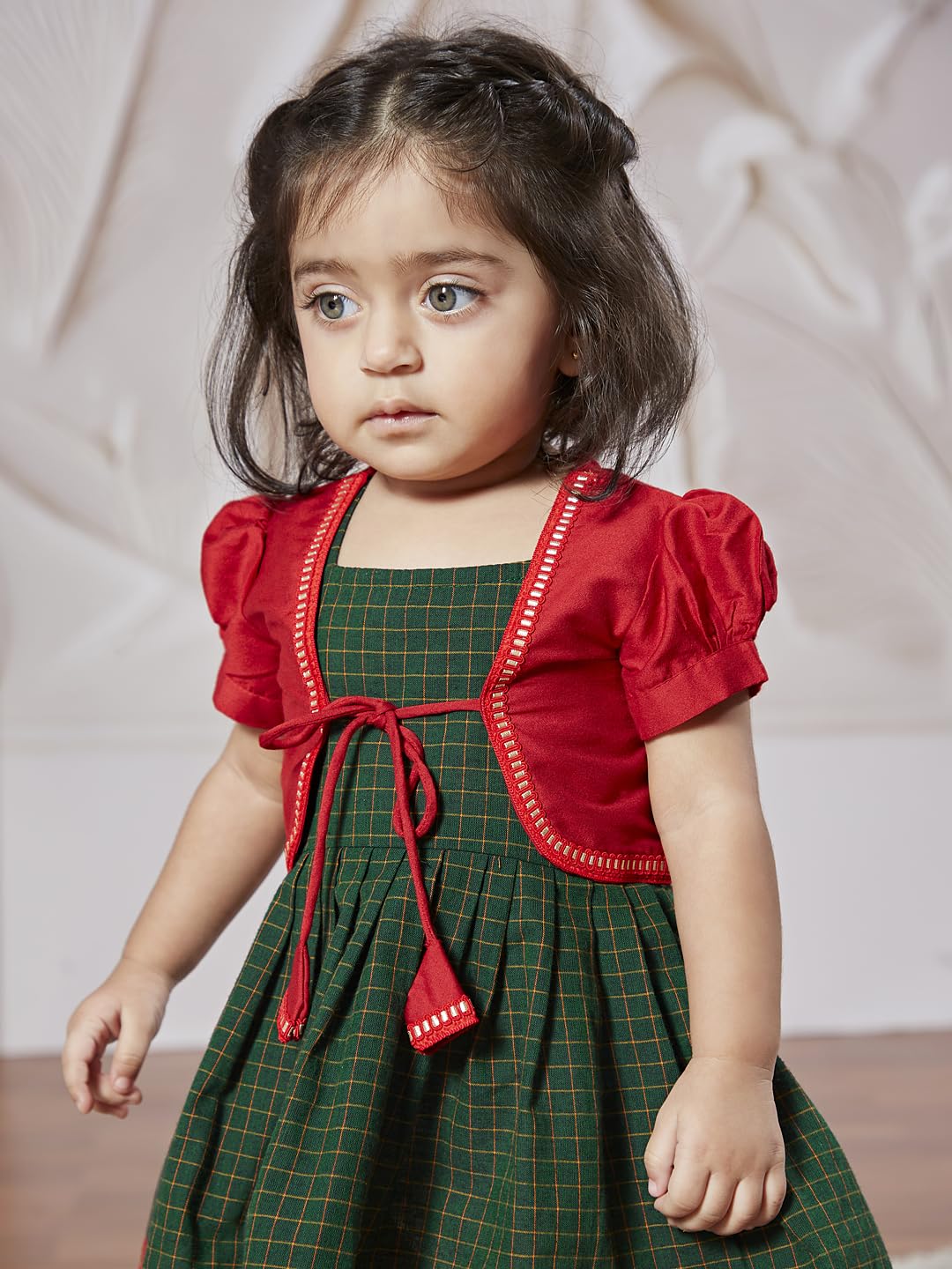 VASTRAMAY Kleid mit Jacke für Mädchen Onam, traditionelle ethnische Kleidung