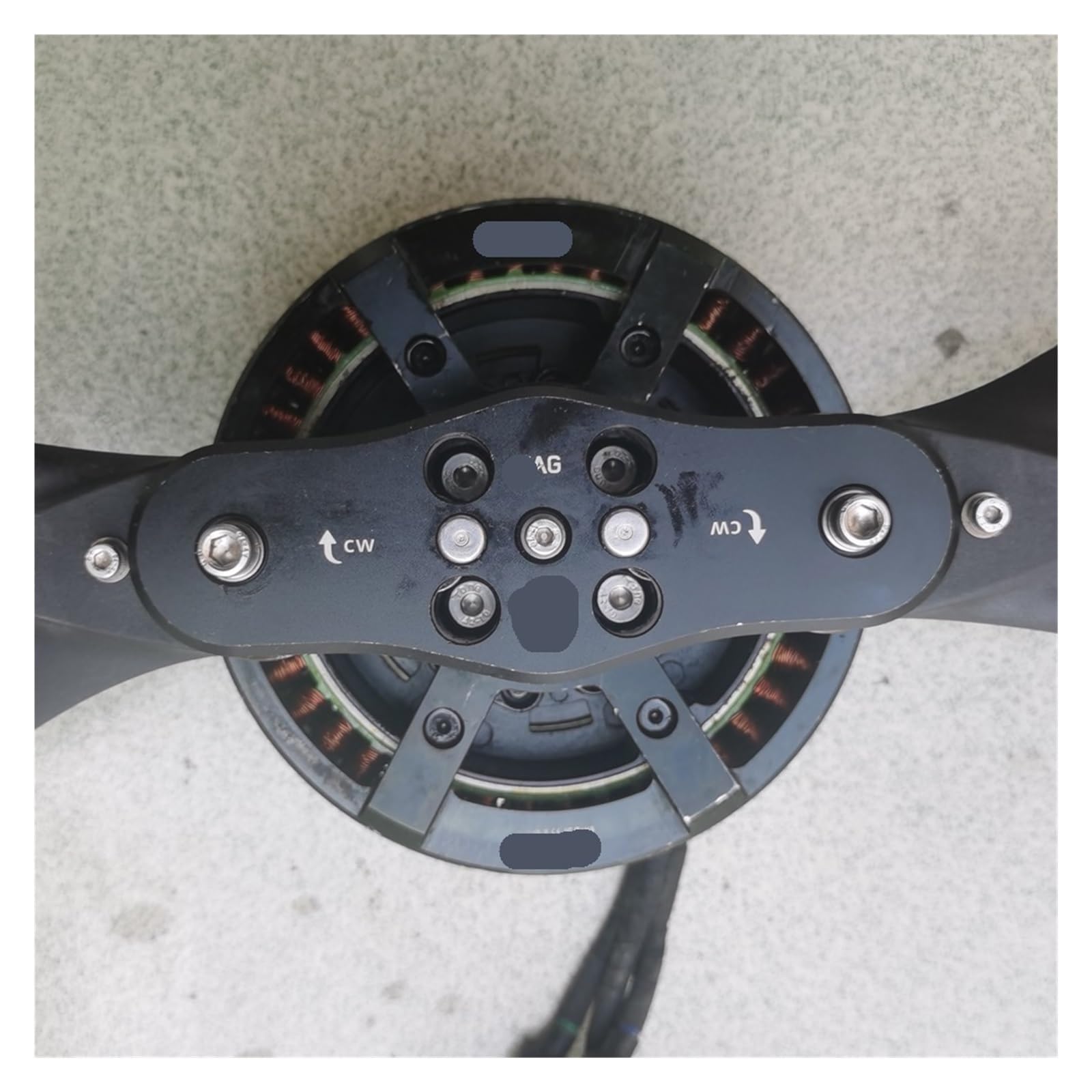 Motore a rotore esterno brushless A40 con elevata potenza di 75 KV