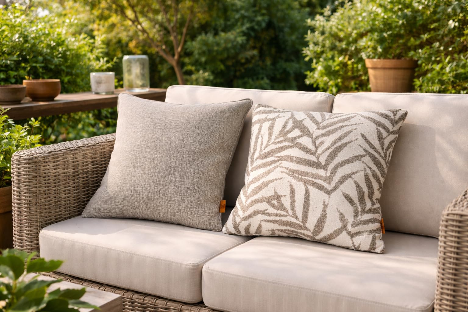 YB Concept Stone Leaf Outdoor Gri - Krem - Taş rengi Dekoratif Yastık 45x45 cm – Suya Dayanıklı, Solmaya Dayanıklı Kumaş, Dolgulu Bahçe Balkon ve Teras Kırlenti
