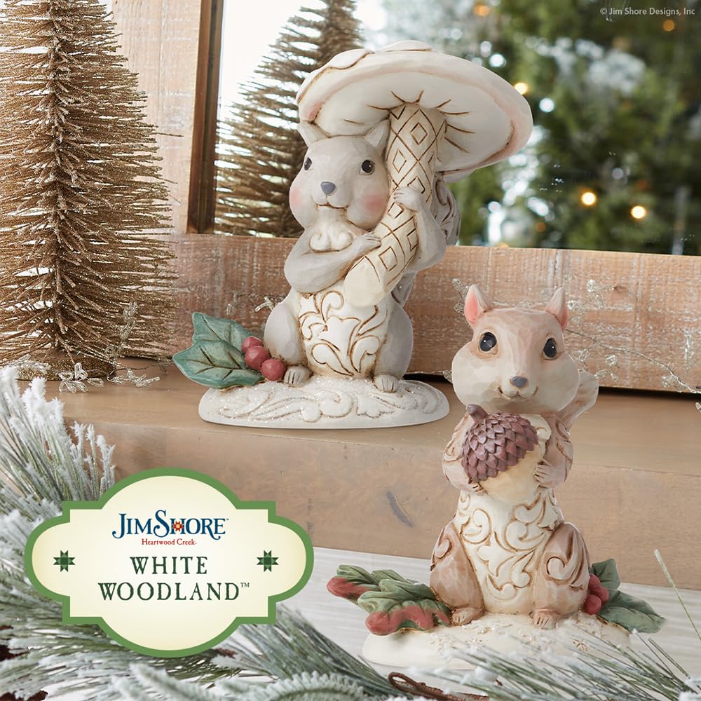 Enesco Jim Shore Heartwood Creek Beyaz Ağaçlık Alan Sincap Figürü, 9 cm, Polireçine, Sim, Kalsiyum Karbonat