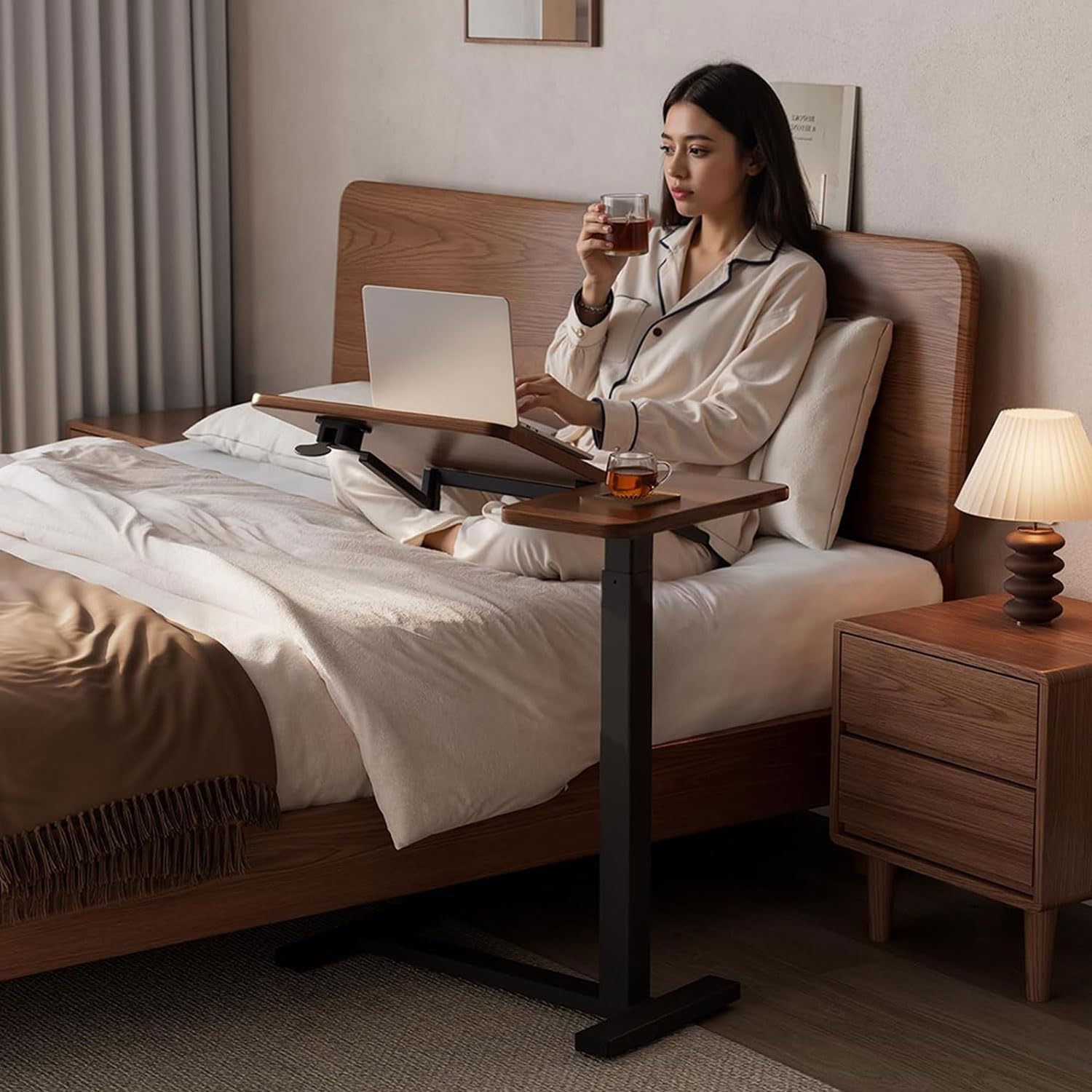 Escritorio móvil de Altura Ajustable, Mesa Auxiliar inclinable para Cama con Ruedas Ocultas, Escritorio para portátil de pie, Mesa Auxiliar para sofá, mesas con Ruedas para el hoga