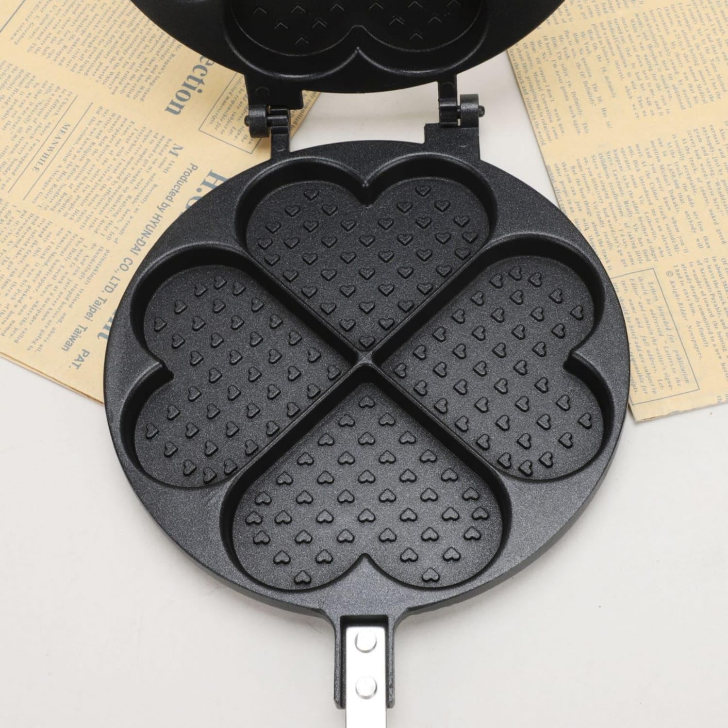 Nonstick Heart Waffle Pan Handheld Waffle Pan with Hand | Nonstick Heart Waffle Pan Handheld with Handle Double-Sided Waffler Compact for Home Bakers Families Breakfast Brunch-image-20