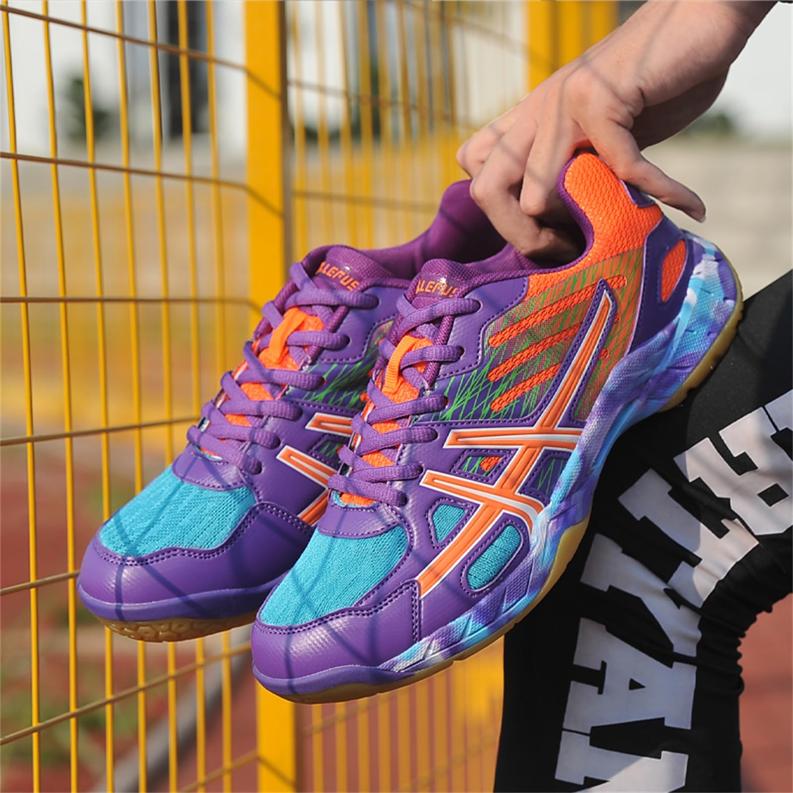 JiuQing Chaussures De Tennis pour Hommes Et Femmes Badminton Volleyball Baskets Légères Et Respirantes