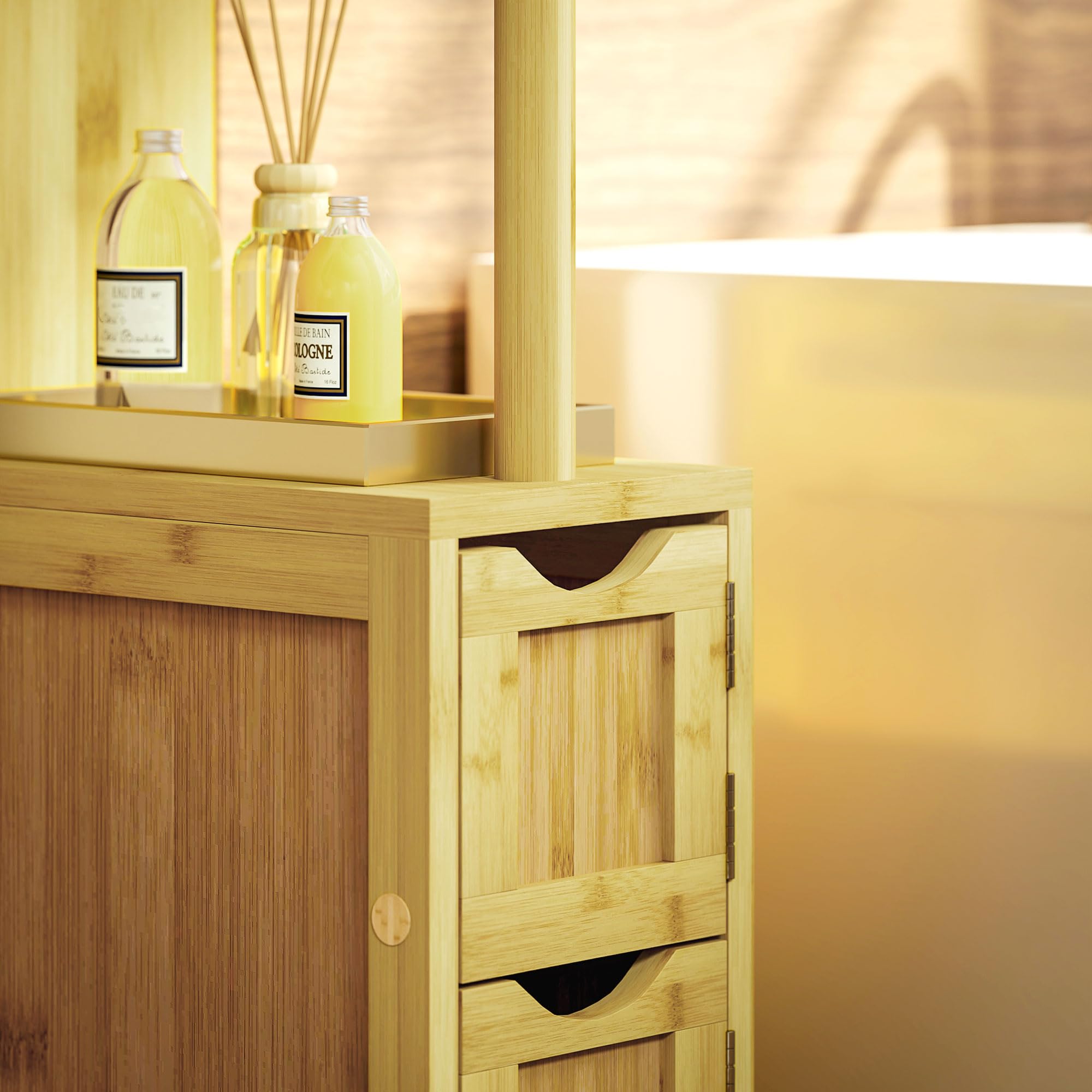HOMCOM Colonne de Salle de Bain, Meuble de Salle de Bain, avec 2 étagères Ouvertes, 2 placards à Portes magnétiques, en Bambou, Bois Naturel