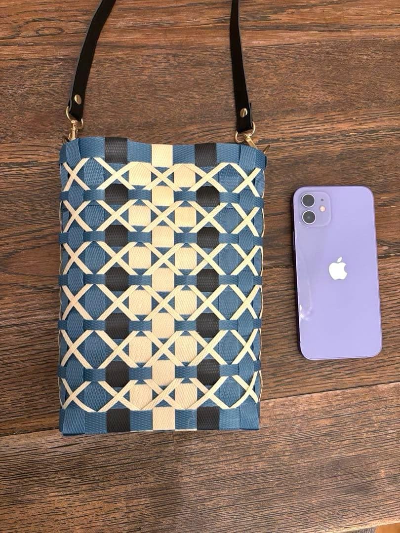 PPバンドバック、プラカゴ、ショルダーバック、かごバッグ　ベージュ×青緑 Amazon.co.jp: PPバンドバック、プラカゴ、ショルダーバック、かご
