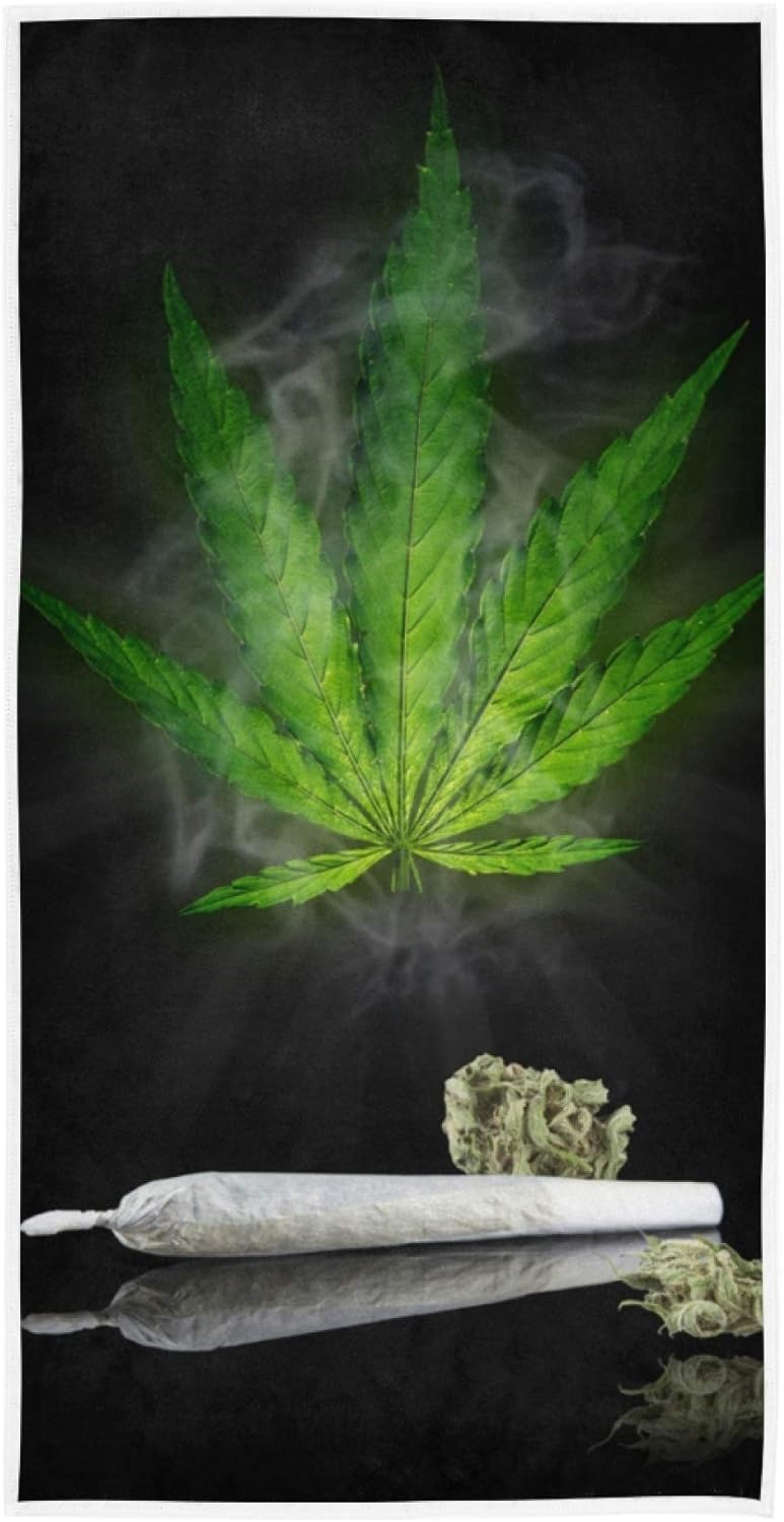 Toallas Baño 80X130Cm Personalizada Toalla Microfibra Absorbente Toallas De Bañobe Hoja De Marihuana Verde En Planta De Cáñamo De Cannabis Seco Humo sobre Negro Toallas Baño para Mujer El Hombre