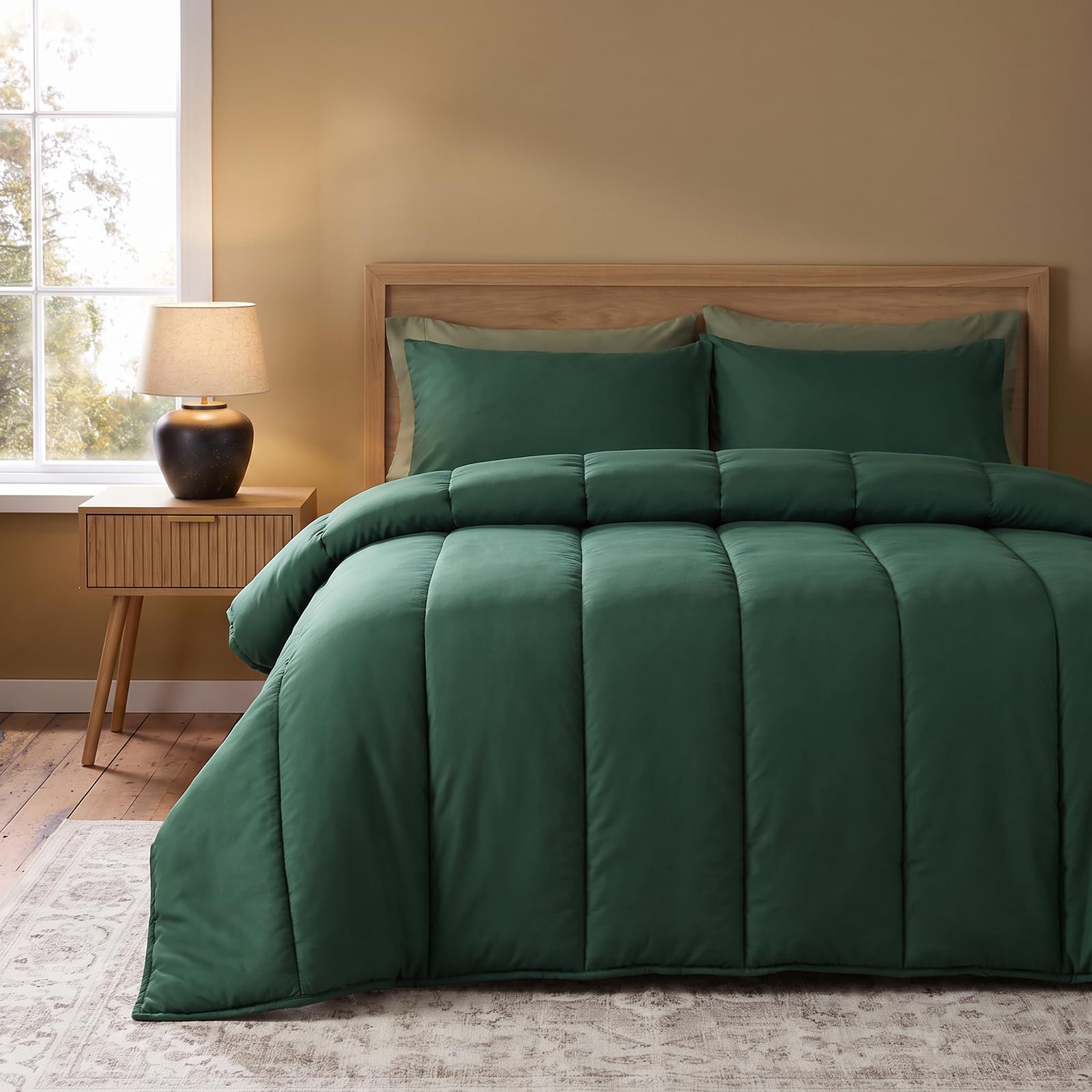 OHS Coverless 10.5 Tog Duvet Set Duvet and Cover in One, W/fgreen - King — image 1