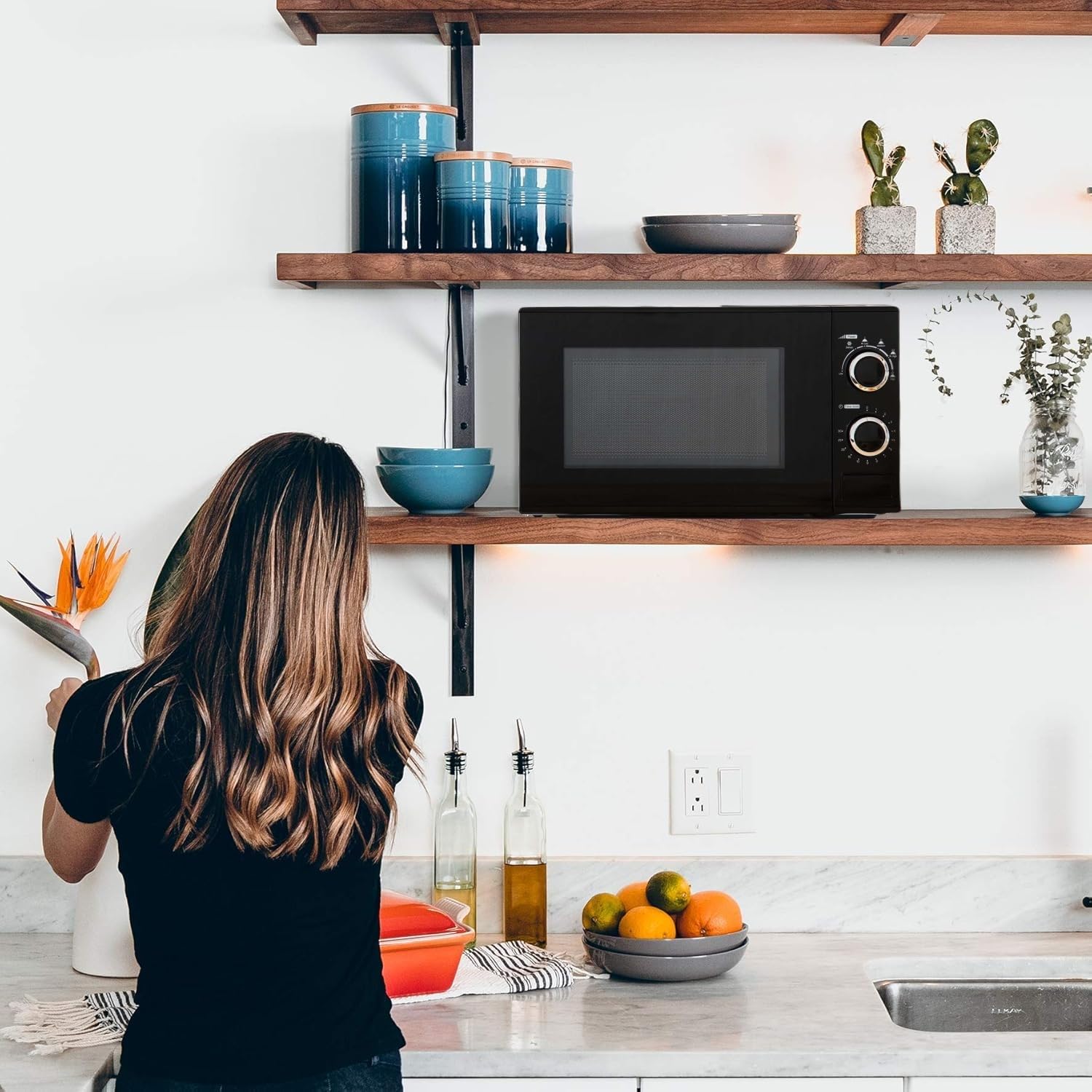 ROYALTY LINE, Microondas 20L 700W Negro RLMWO3818-BLK - Potencia Eficiente, 6 Niveles de Potencia, Función Descongelación, Temporizador 30 Minutos, Diseño Compacto y Estético para Cocina Moderna