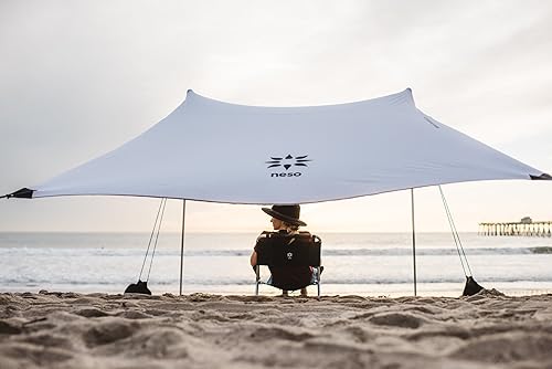 Miniatura 8 de Neso - Paquete de 2 sillas de playa ligeras resistentes al agua con correa para el hombro y bolsillo deslizante, se pliega delgada (negro)
