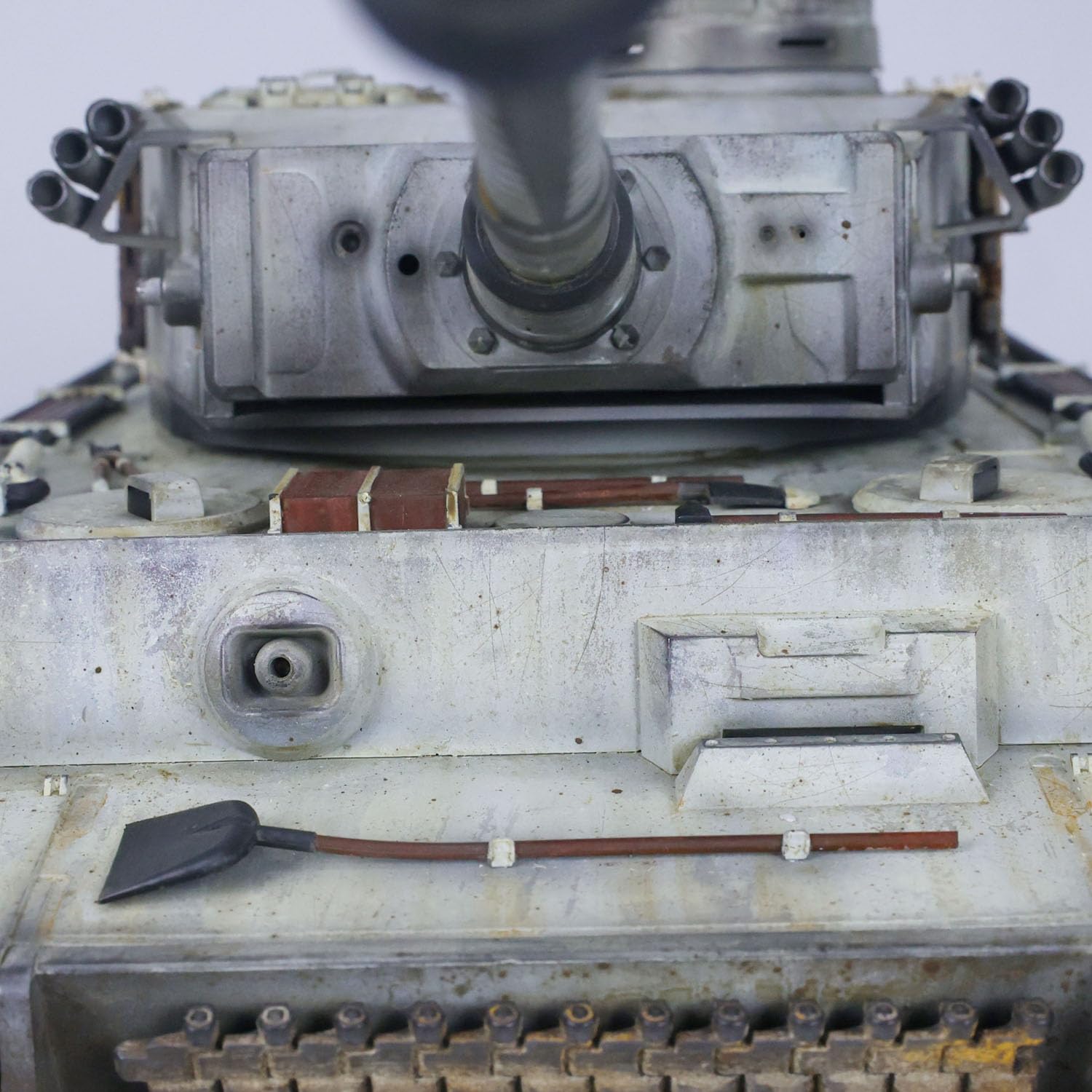 HL Deutscher Tiger I RC Panzer 1/16 Heng Long Upgrade 7.0 FPV 3818 Manuell gespritzte Tarnung