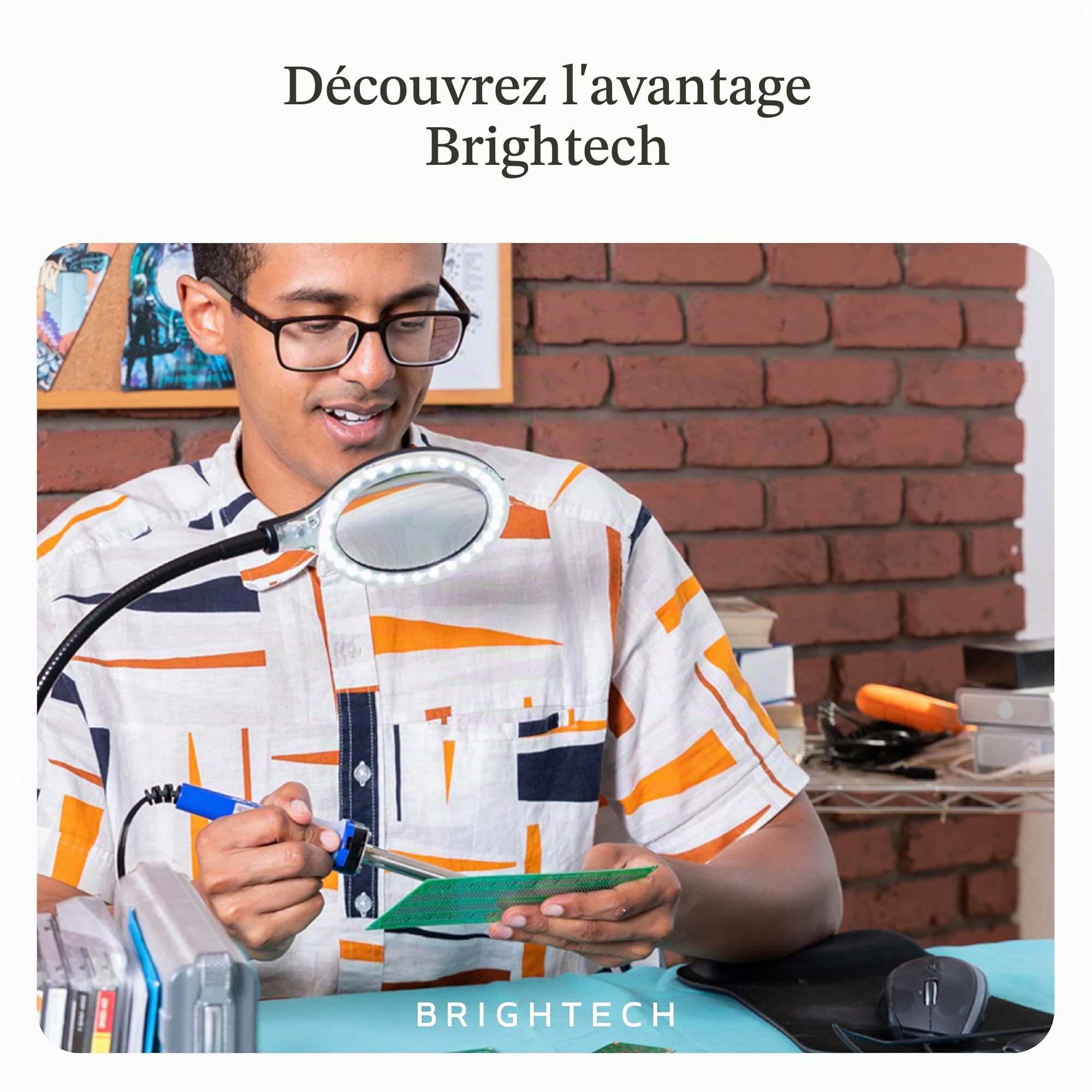 Brightech LightView Pro Flex 2 en 1 : Loupe 1.75x avec lumière LED - Lampe loupe avec Socle et Pince - pour la Lecture, la Couture, Les travaux d'aiguille, Les Puzzles et Les Loisirs créatifs.
