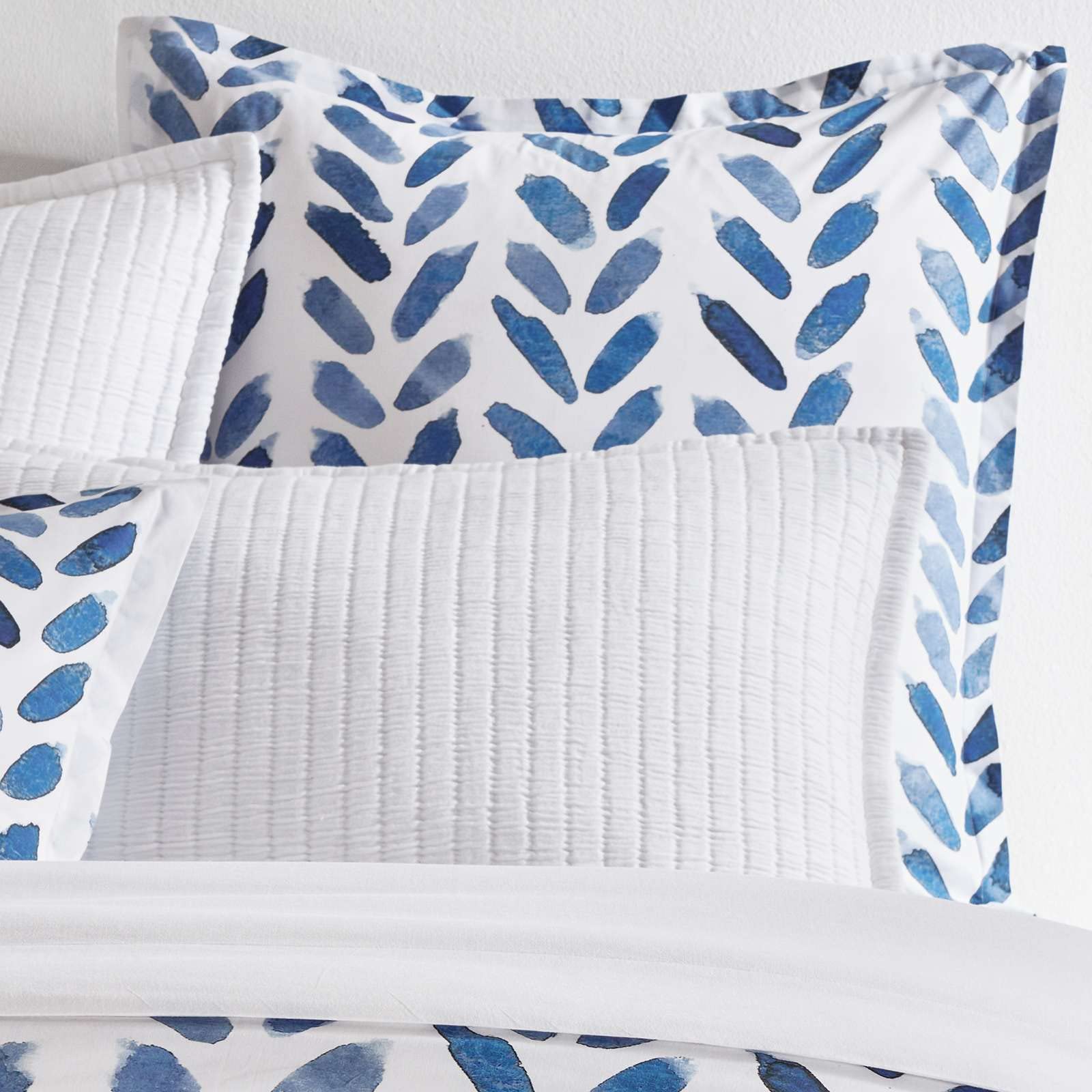 Pine Cone Hill Blue Brush Duvet Sham, King Size, Blue/White Graphic Pattern