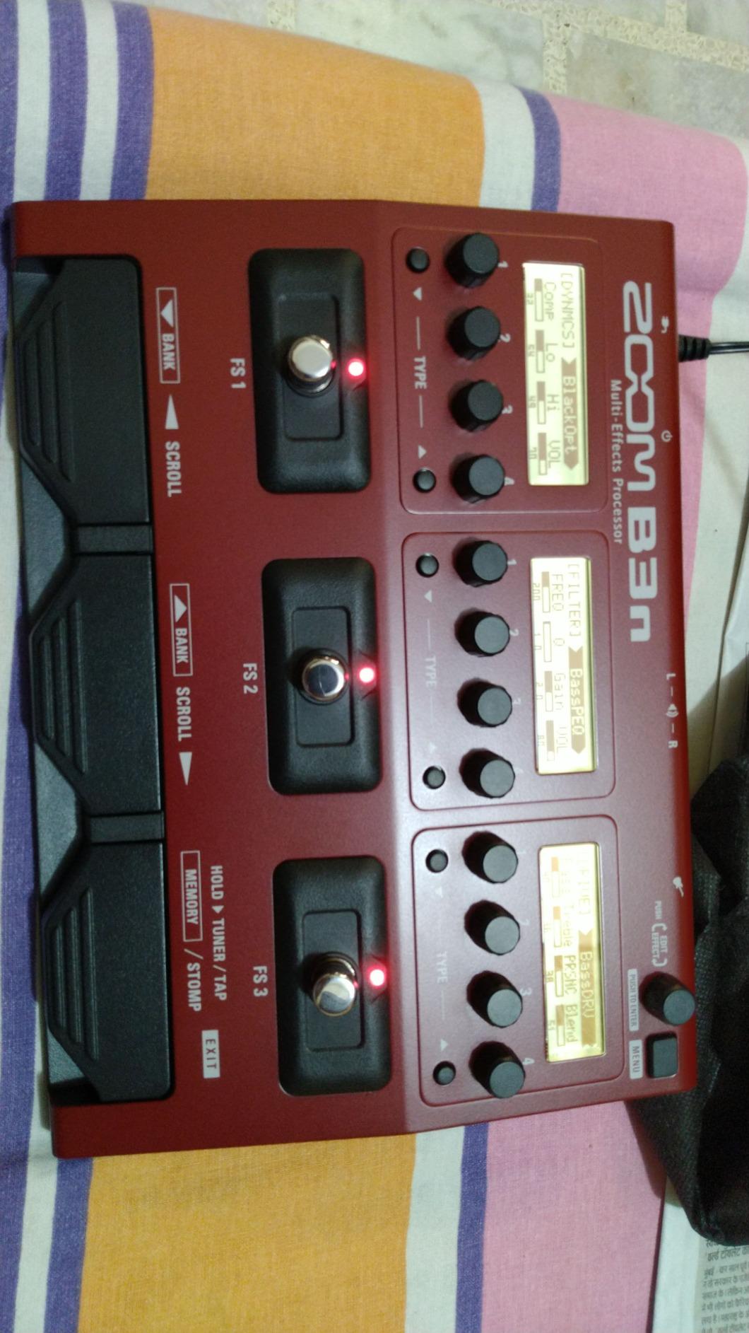 Zoom B3n MultiEffects Processor for Bassists (Red) Amazon.in