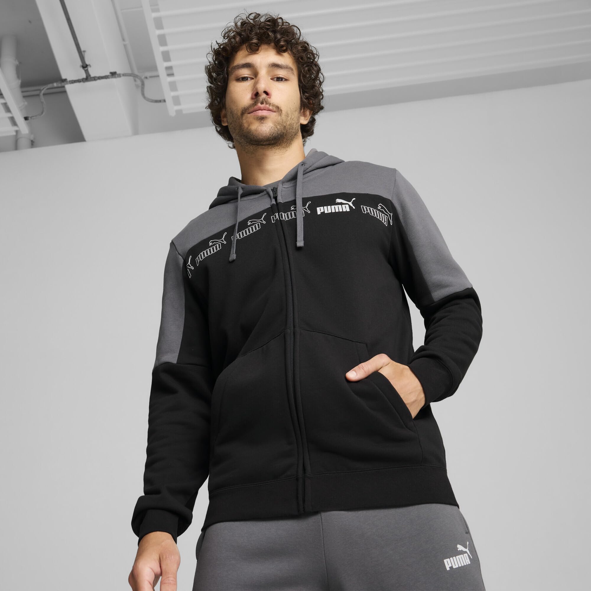 PUMA Felpa con Cappuccio e Zip Integrale Around The Block da Uomo