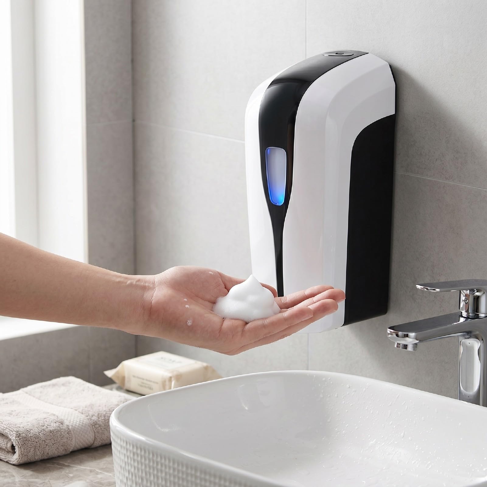 ASHATA Dispenser automatico di sapone liquido, 1000 ml, grande capacità, senza contatto, igienico, per scuole, uffici, case e ristoranti