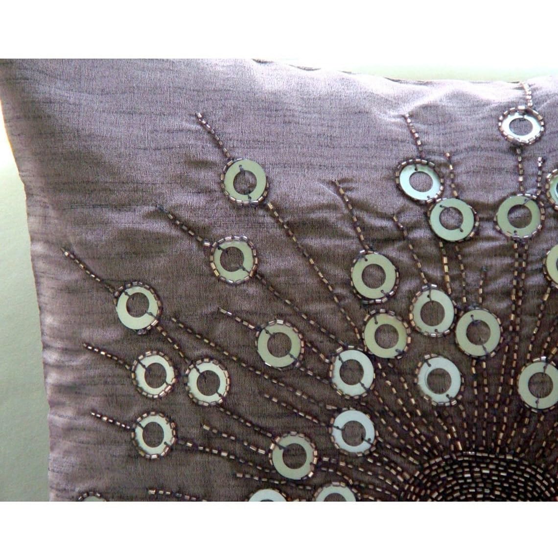 The HomeCentric Púrpura Cubierta De Cojines Decorativos, Medallon Lentejuelas Y Cuentas Cubierta De Almohadas, cojin Cubre 40x40 cm, Sedala Seda Funda De Almohada, Contemporaneo - Violet Light