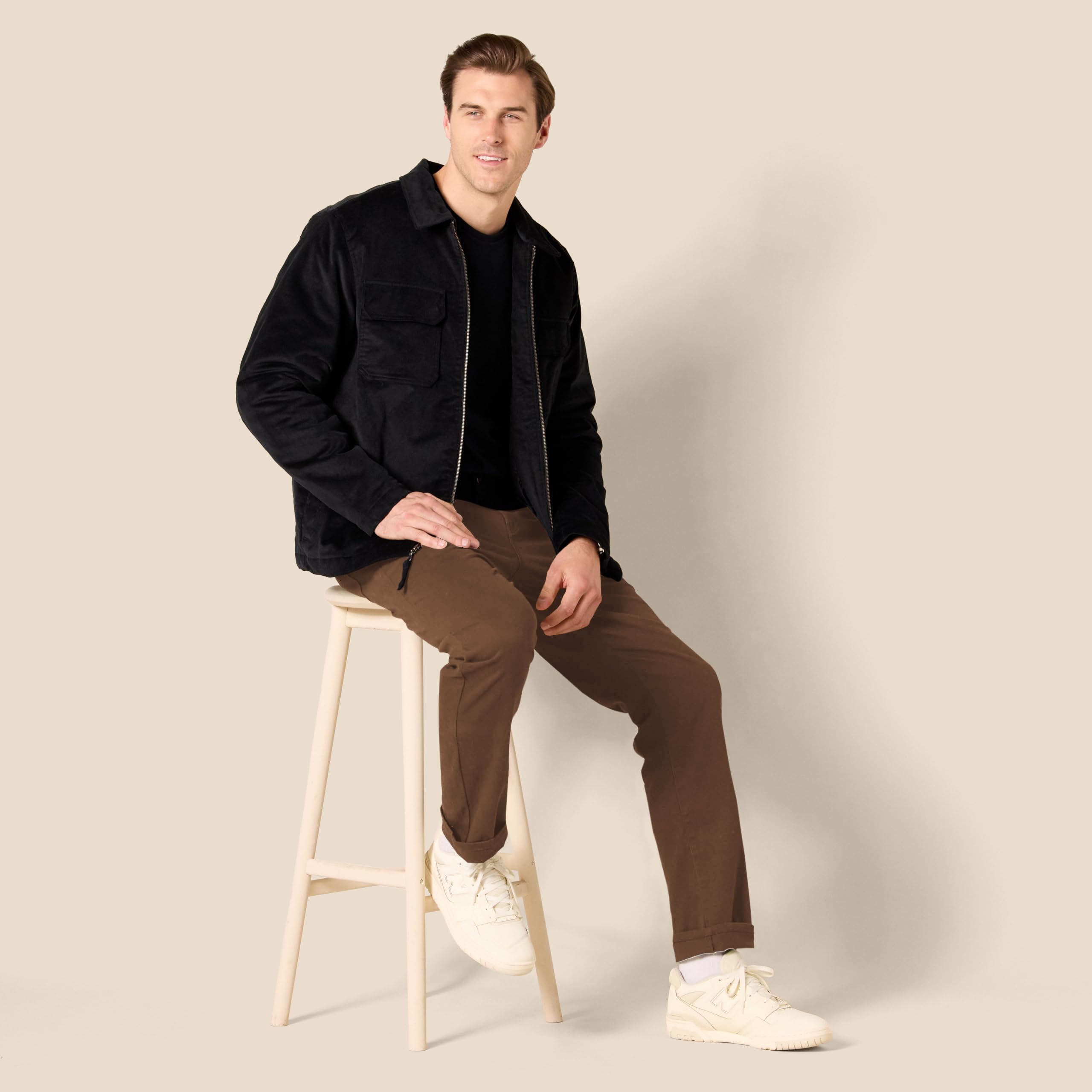 Amazon Essentials Mężczyźni Slim-Fit 5-kieszeniowe spodnie ze stretchem diagonalnym