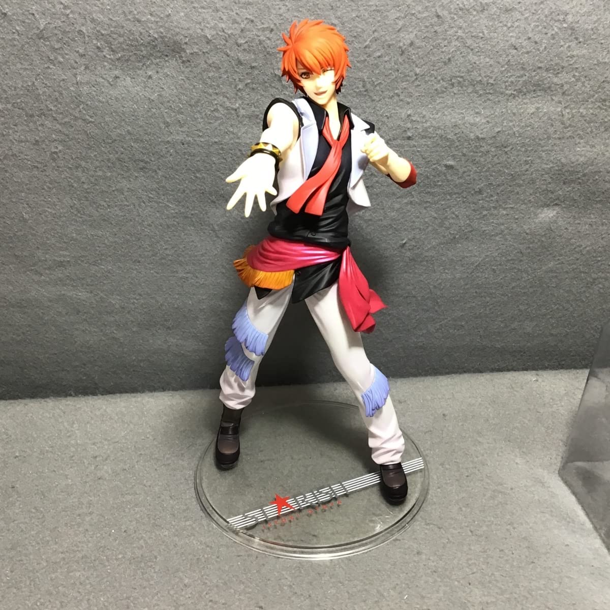 聖川真斗 うたの☆プリンスさま マジLOVE1000％ 1/8 完成品フィギュア Amazon.co.jp: うたの☆プリンスさまっ♪マジLOVE1000% 聖川 真