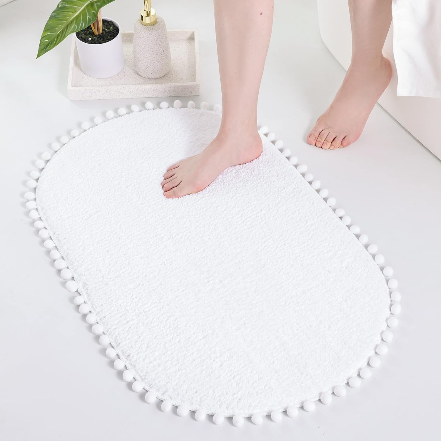 YIRDDEO White Pom Bath Rug for Bathroom Non Slip, Cute Boho