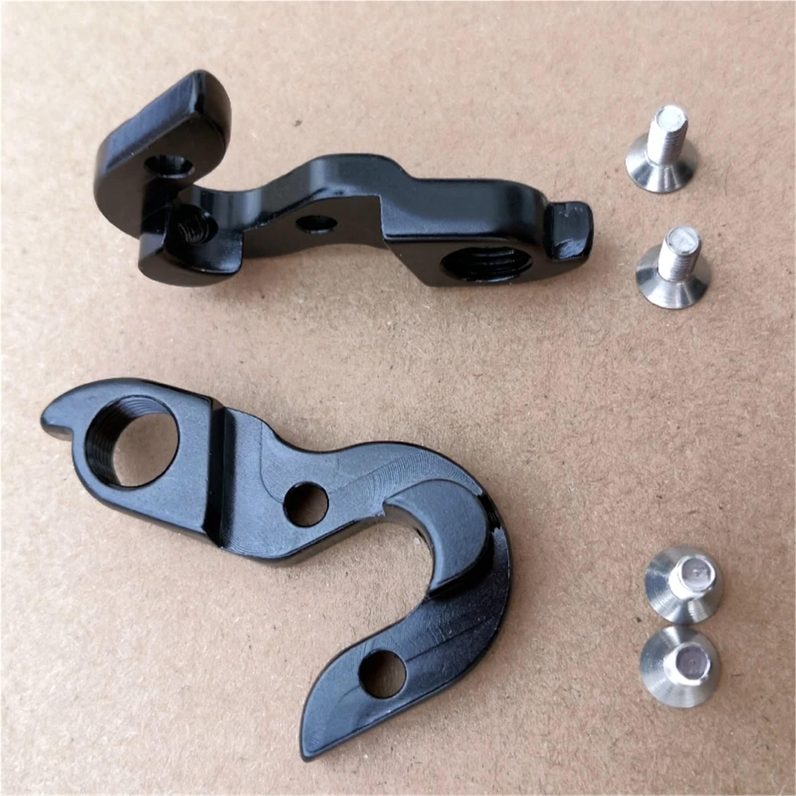 Patte de dérailleur arrière for vélo, 1 pièce, for P/i/l/o D668 G/i/a/n/t #270926 T/r/i/n/i/t/y A/d/v/a/n/c/e/d C/o/m/p/o/s/i/t//e L/i/v G/i/a/n/t A/v/o/w/Mech Dropout