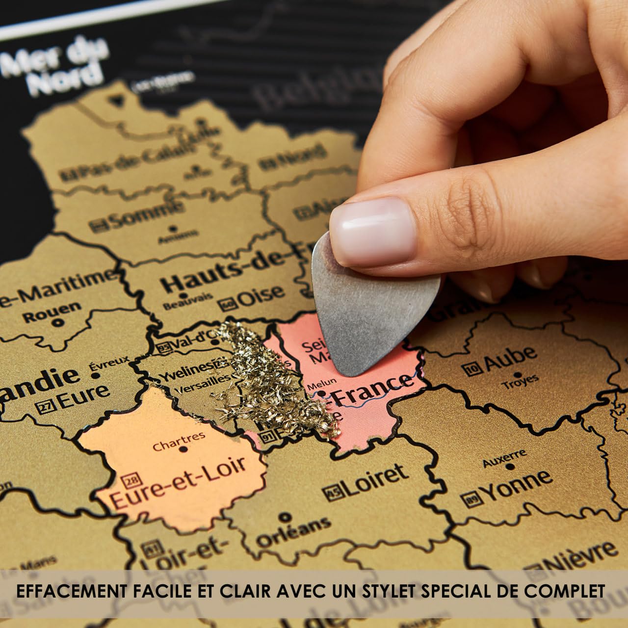 Divalis Carte à Gratter de la France avec Kit d'Accessoires - Poster à Gratter avec Départements - Carte de Voyage de la France - Scratch off Map - Scratchable Poster
