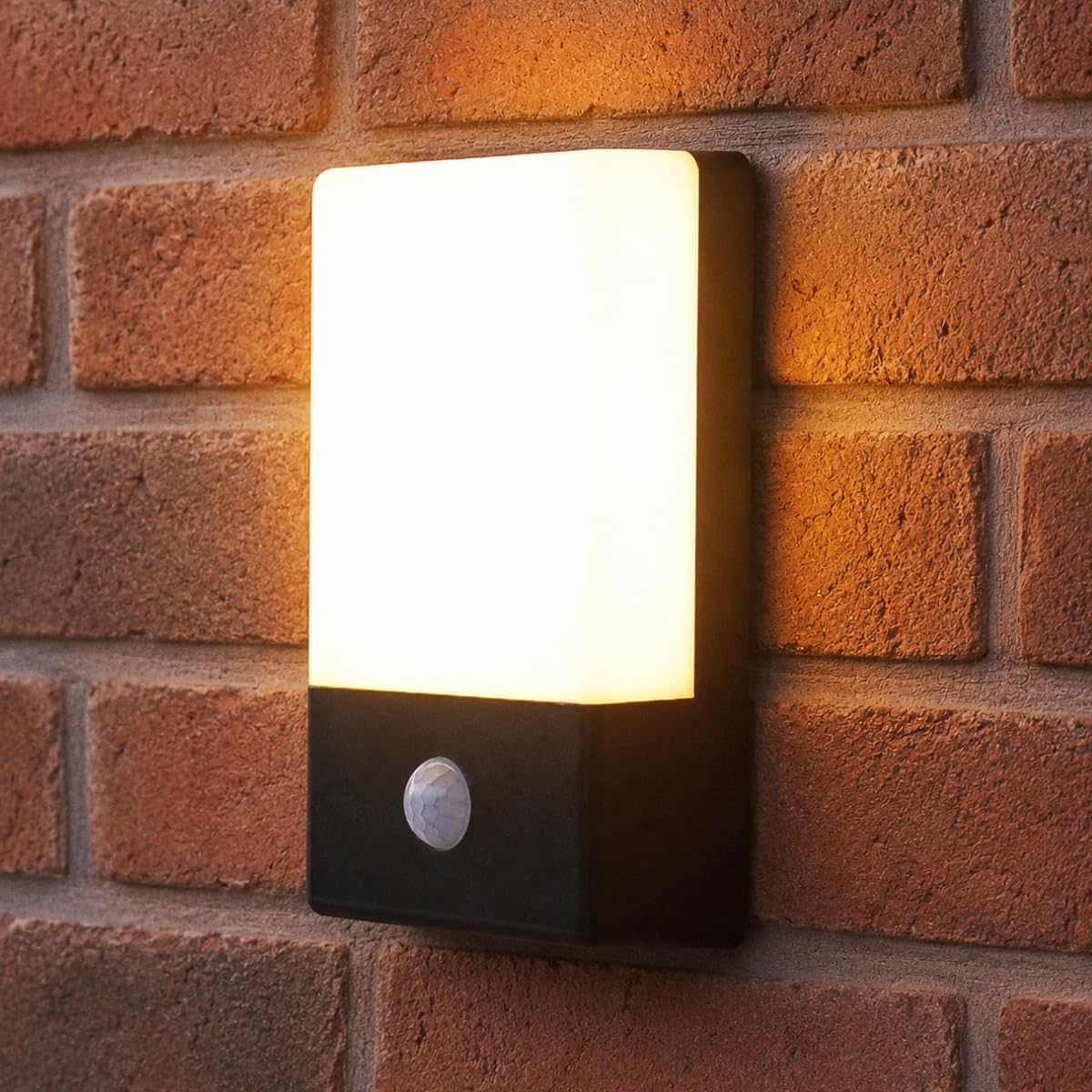 Festive Lights - 18.5cm USB Rechargeable PIR Motion Sensor Security Battery Wall Light – 60 Warm White SMD LEDs, Outdoor IP54 Weather Resistant, 300 Lumen Output, Wire Free Welcome Garden Illumination