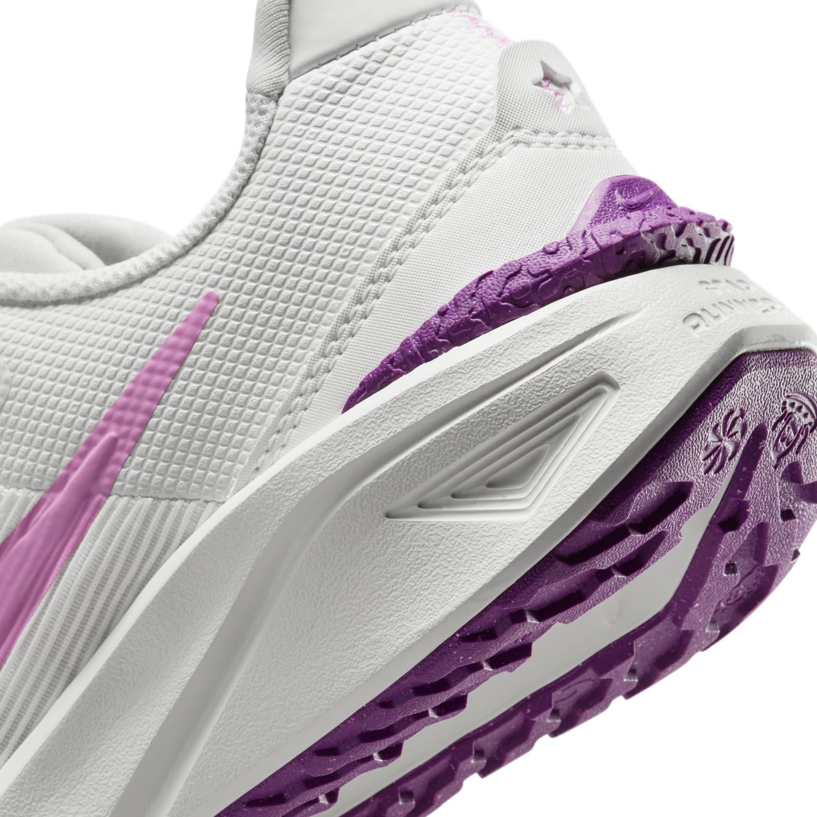 Nike Unisex Kinder Star Runner 4 Nn (Gs) Traillaufschuh