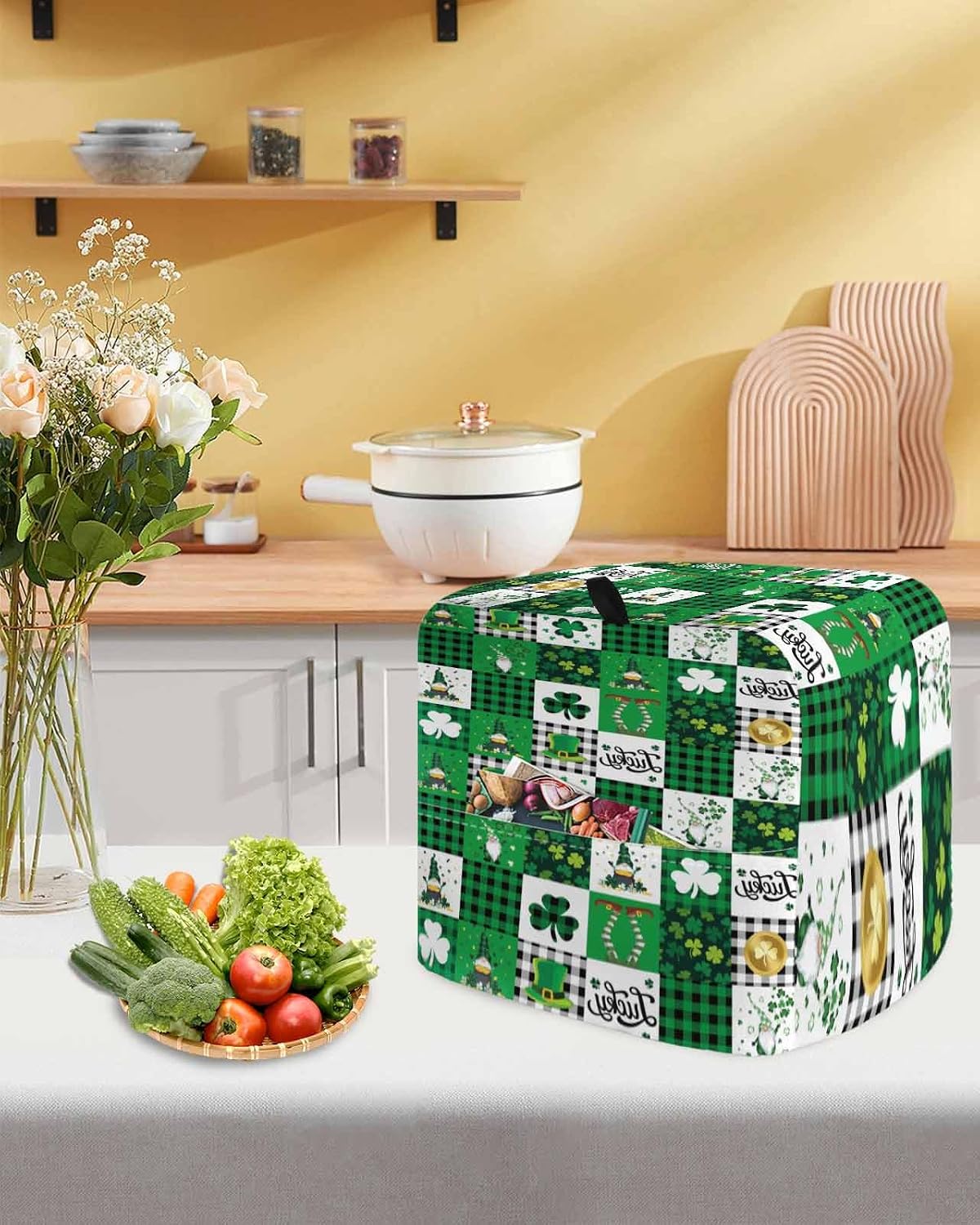 St. Patrick's Day Stand Mixer Cover with Storage Pocket, Waterproof Kitchen Mixer Covers, Shamrock Gnomes Green Checkered Buffalo Kitchen Appliance Dust Cover Compatible with 4/4.5 Quart Mixers