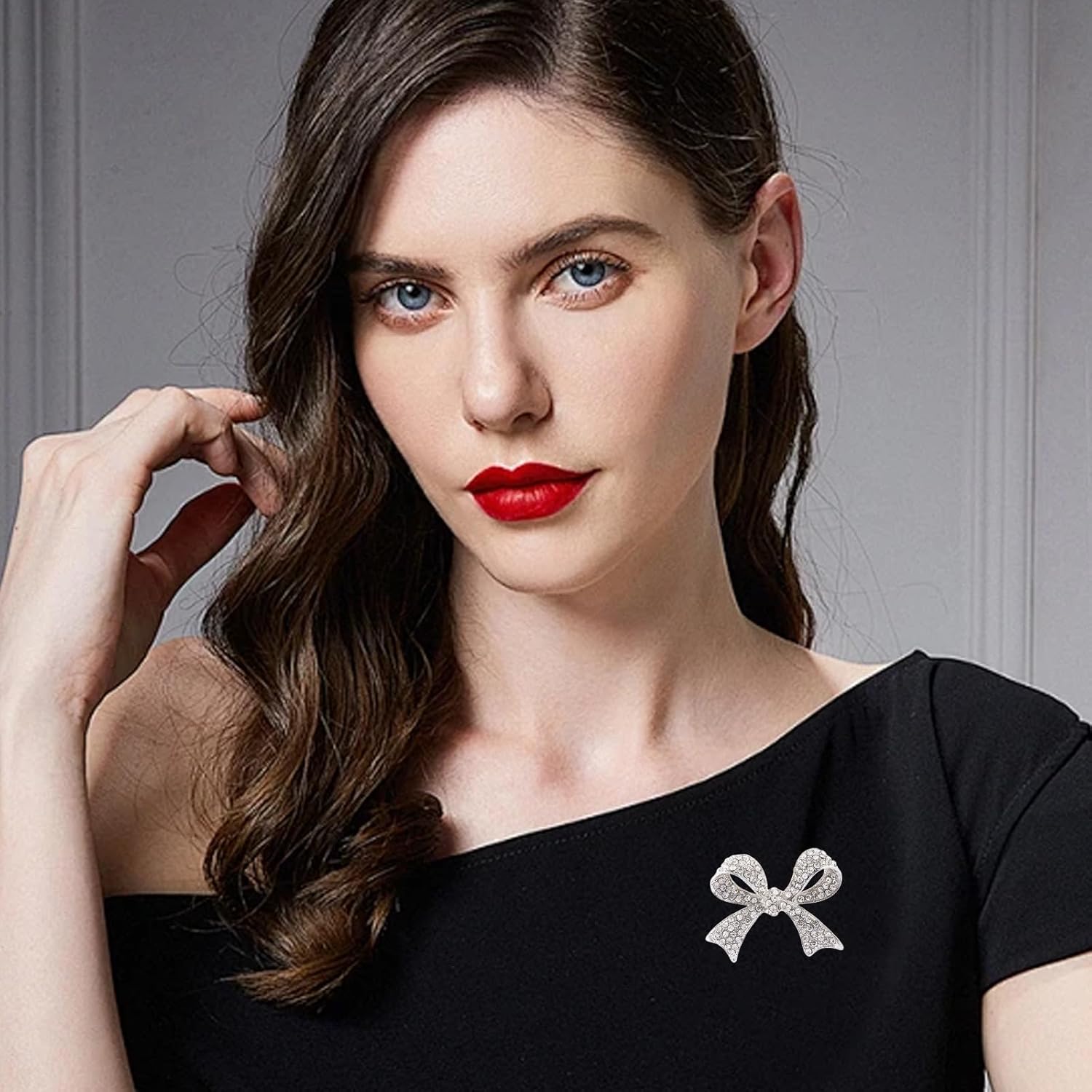 Vintage Elegant Crystal Bow Brooch Pin, Sparkly Rhinestones Bow Knot Brooches Pins, Crystal Ribbon Bows Pearl Lapel Pins Suit Dress Accessories for Women Girls, Party Engagement Wedding Jewelry Gifts - Image 7