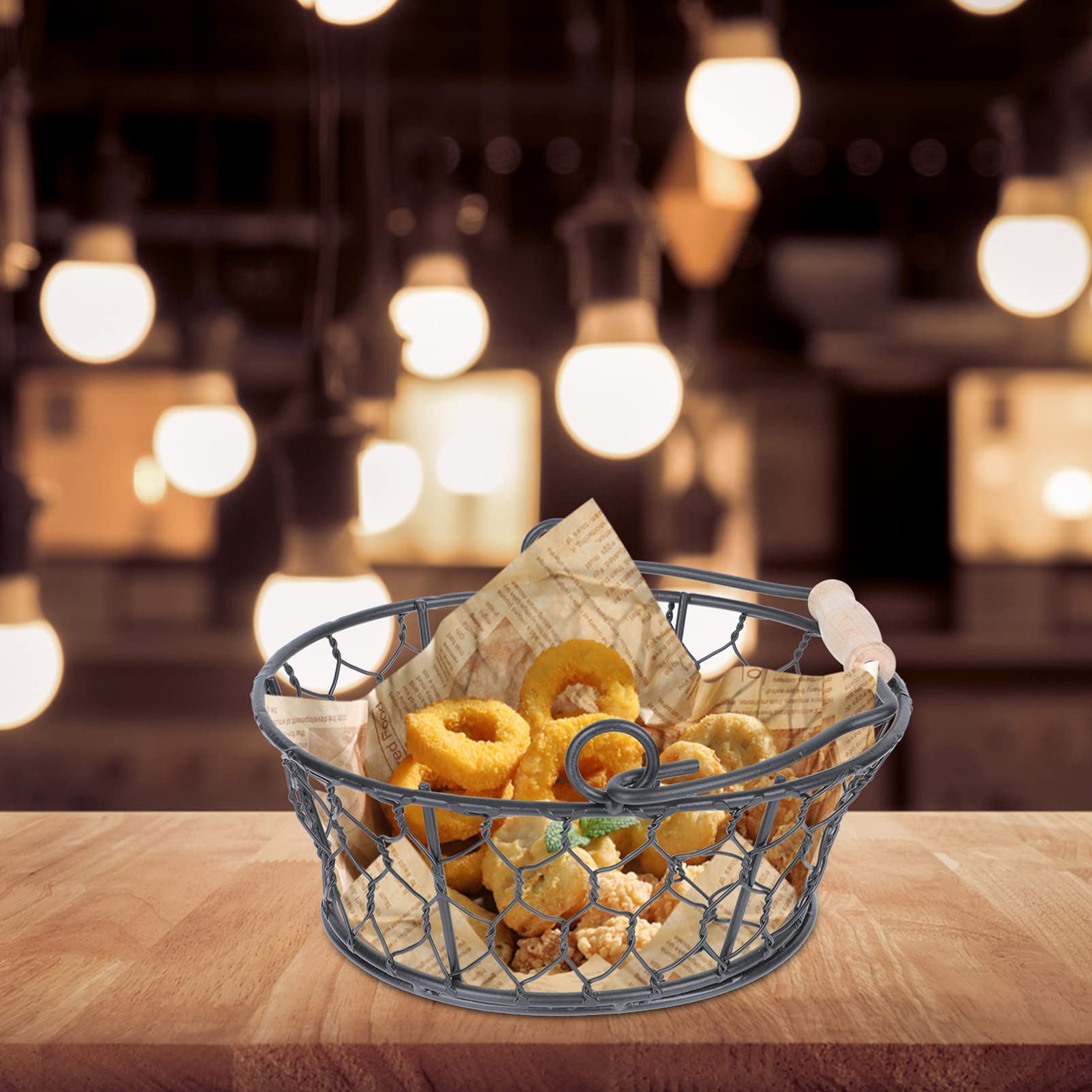 Cabilock Makeup Wire Gathering Baskets Hollow Fruit Serving Basket Metal Snack Basket with Handle Large Capacity Basket Wire Storage Basket Decorative Tray Decorative Tray Food Containers