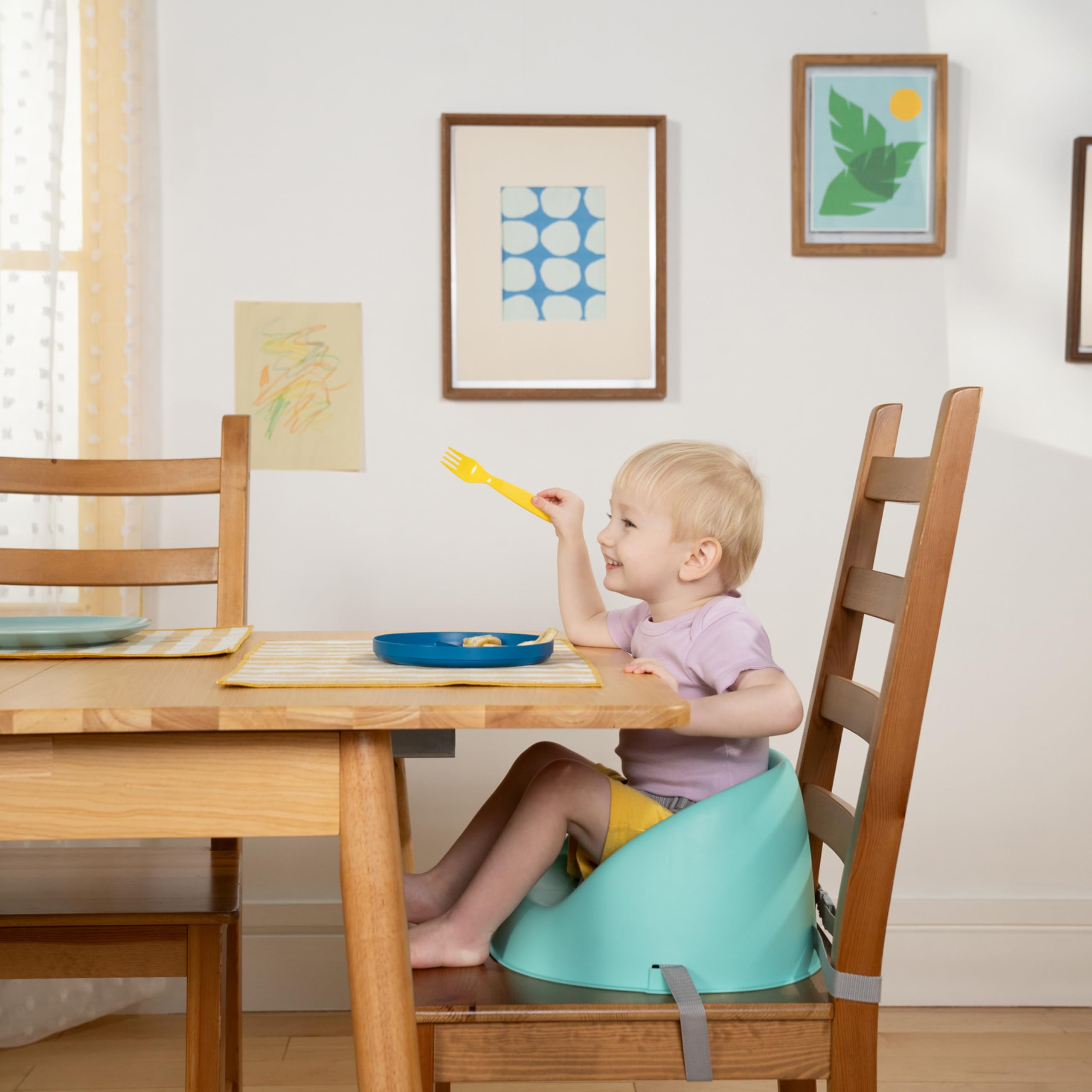 Bright Starts, Réhausseur de Chaise Bébé Disney Stitch My Spot Facile à Nettoyer, Harnais 3 Points, Sangles Amovibles Lavables, Bleu
