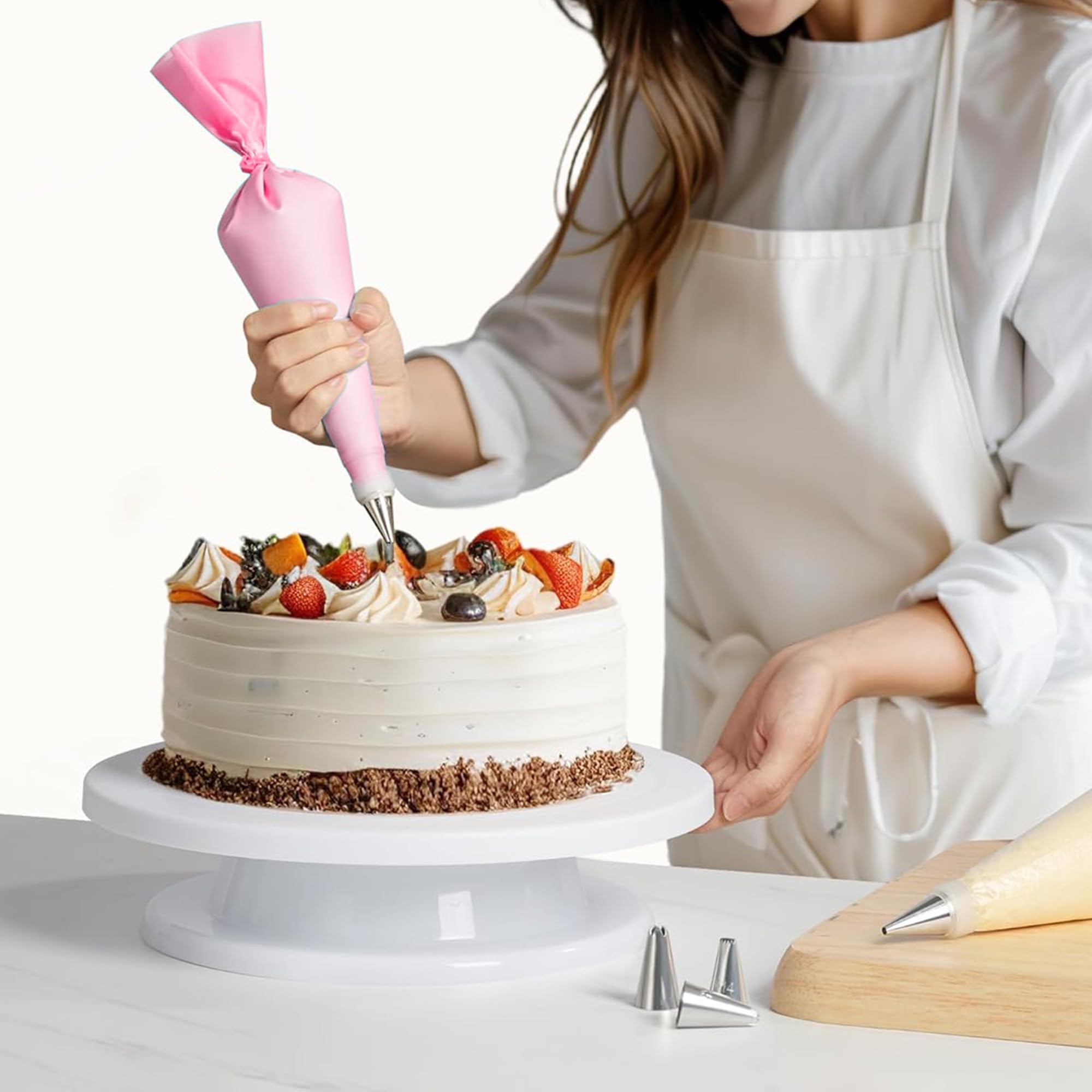 Kuchendekorationszubehör-Set, 255-teilig, Kuchendekorationsset mit Kuchen-Drehteller, 12 nummerierte Spritztüllen, Ausstechformen, Zuckerguss-Glätter und anderes Zubehör für Kuchendekoration (255