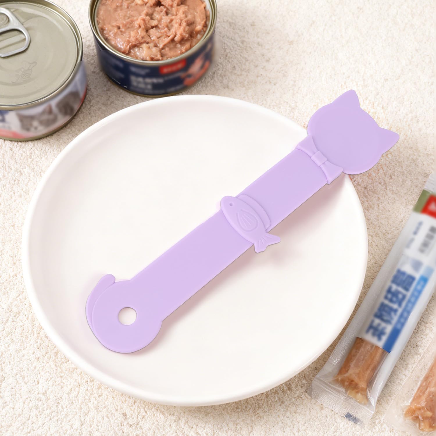 Cuillère à Friandises Chat, Mignonne et Multifonctionnelle Cuillère pour Chat for Aliments Humides Friandises à Lécher et Collations Liquides (Violette)