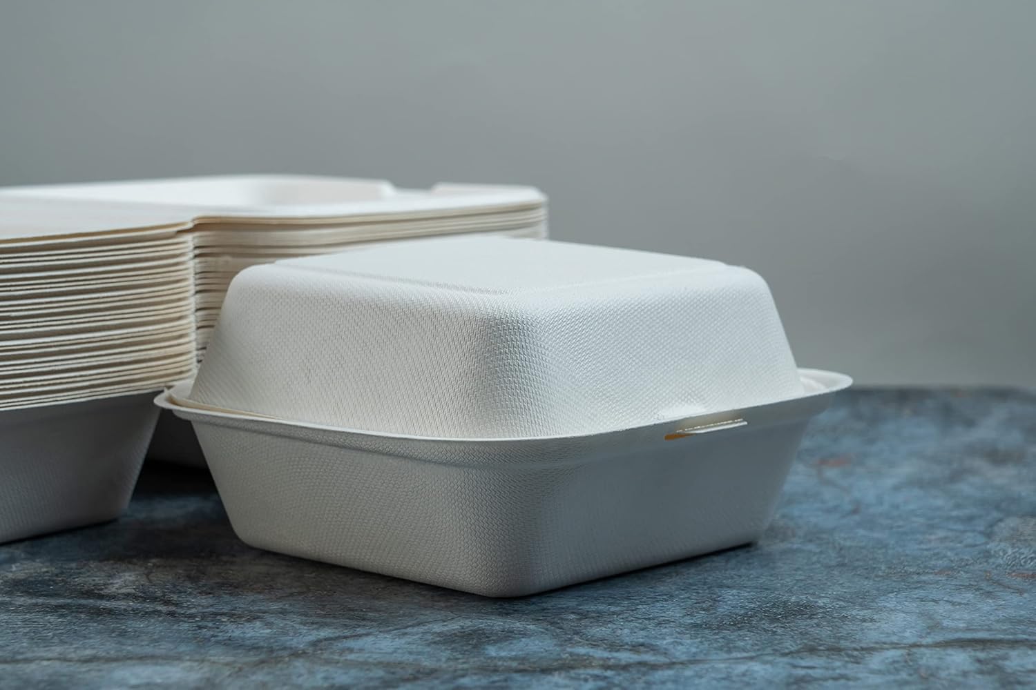 100 Count Green Wave 6"x6"x3" Clamshell Take Out Food Containers | Disposable Burger Box |100% Compostable To Go Containers | Hinged Disposable food container with lids | Eco Friendly Product.: Industrial & Scientific