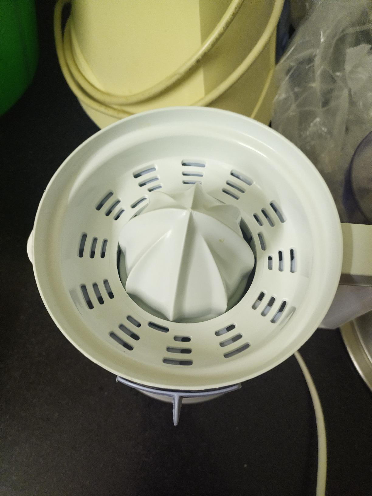 (Refurbished) Philips HR2775 1Litre 25Watt Citrus Press Juicer (White