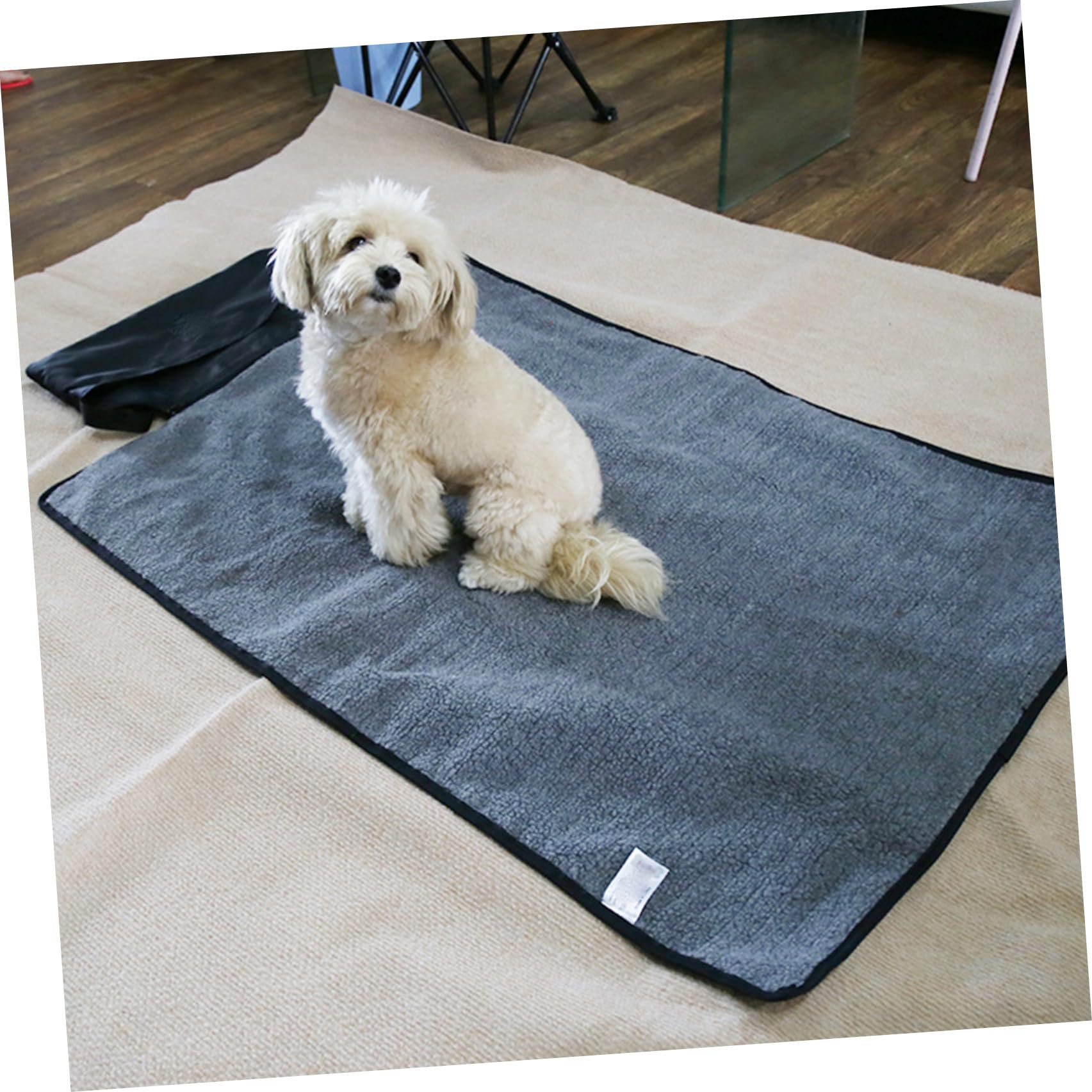 Manta Plegable para Mascotas Térmica Negra de Lana para Exterior | Rectangular, Portátil y Lavable, Bolsa Lateral Cremallera, Apta para Gatos y Uso Cama